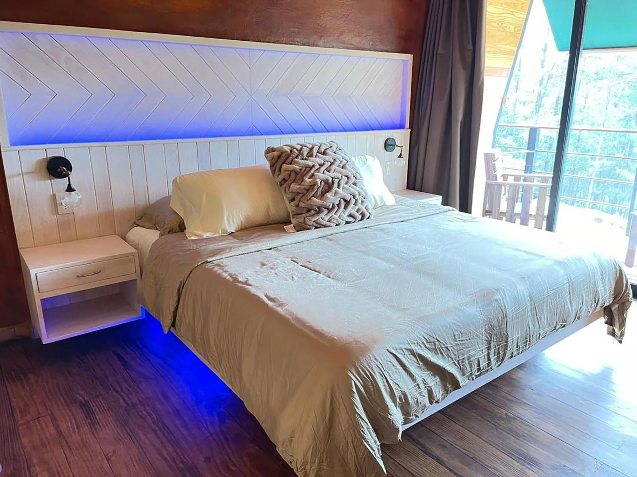 Bed in Alto de la Sierra by Rotamundos