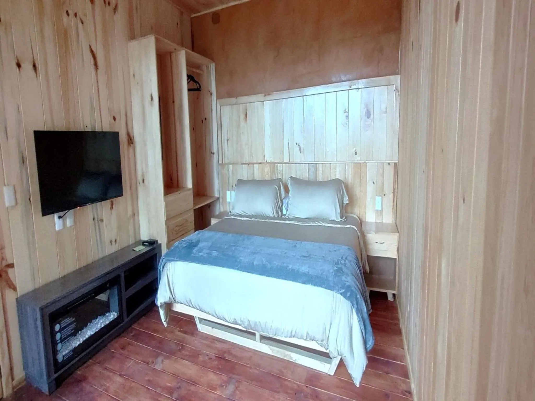 Alto de la Sierra by Rotamundos