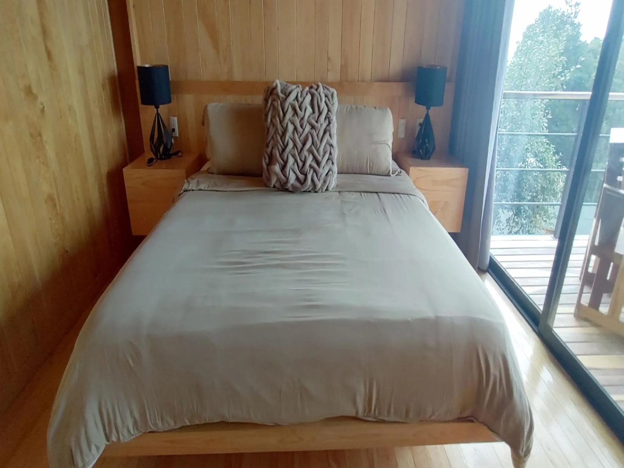 Alto de la Sierra by Rotamundos