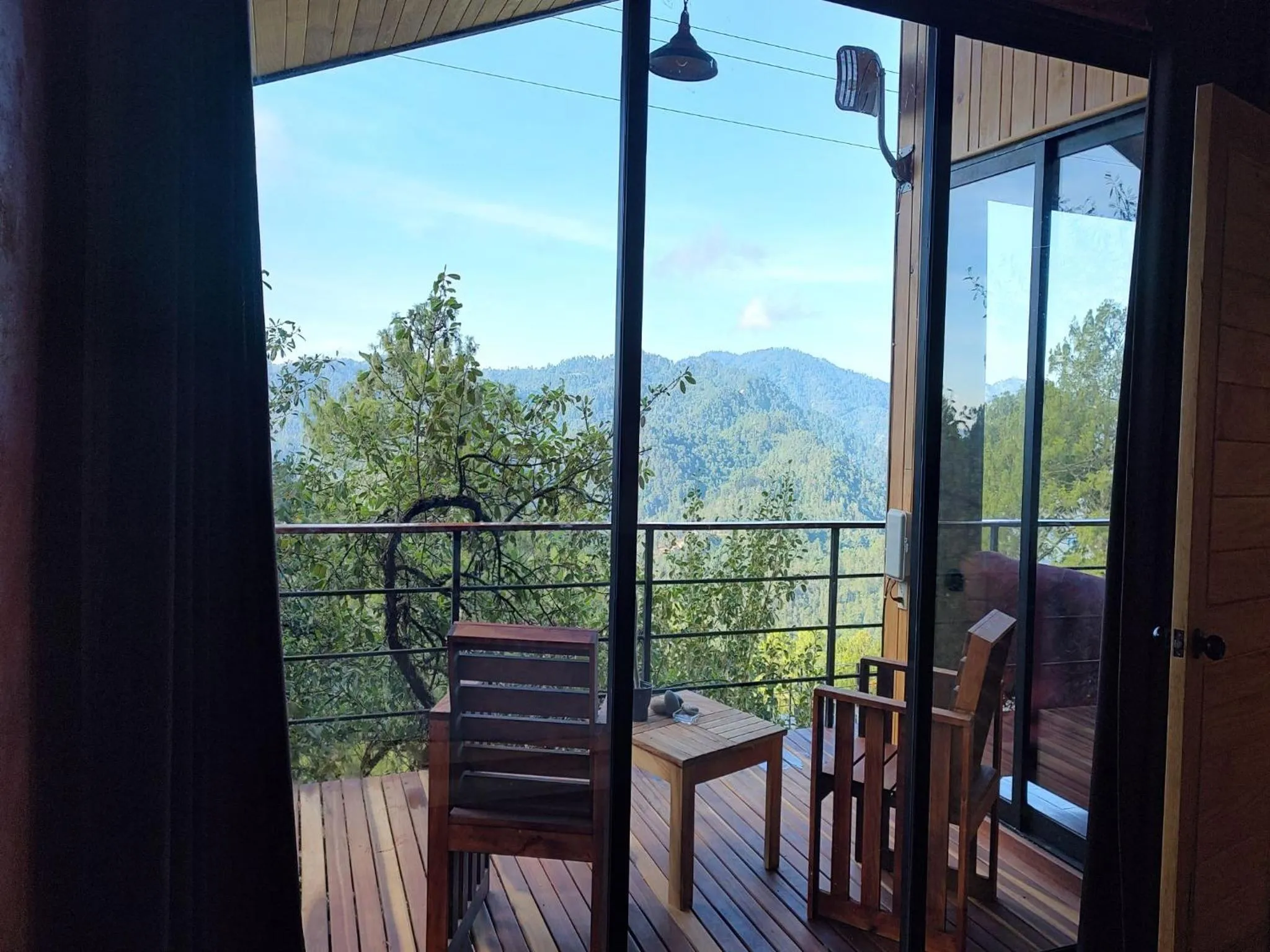 Alto de la Sierra by Rotamundos