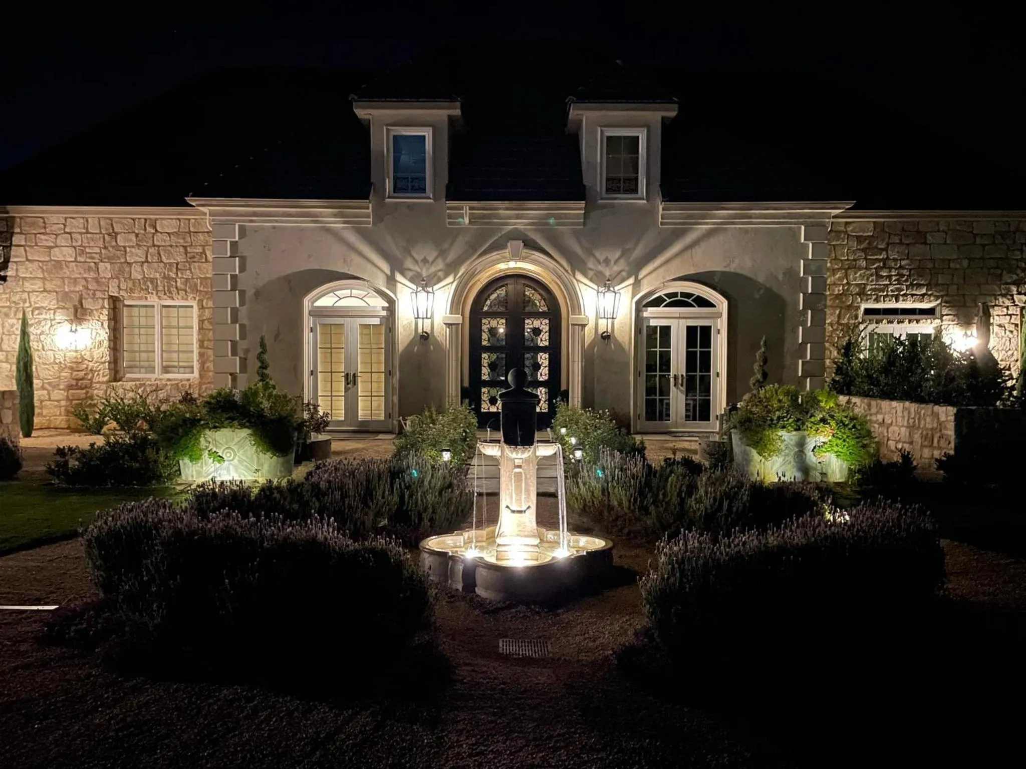 Property building in Domaine Chardonnay