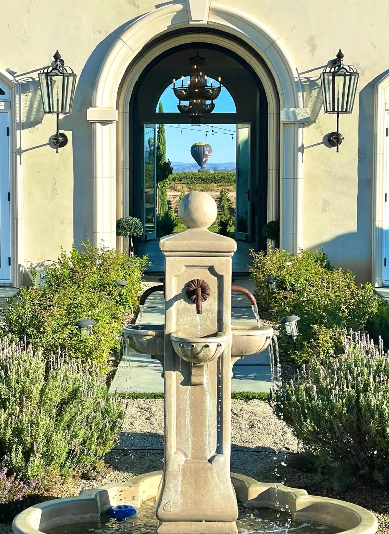 Property building in Domaine Chardonnay