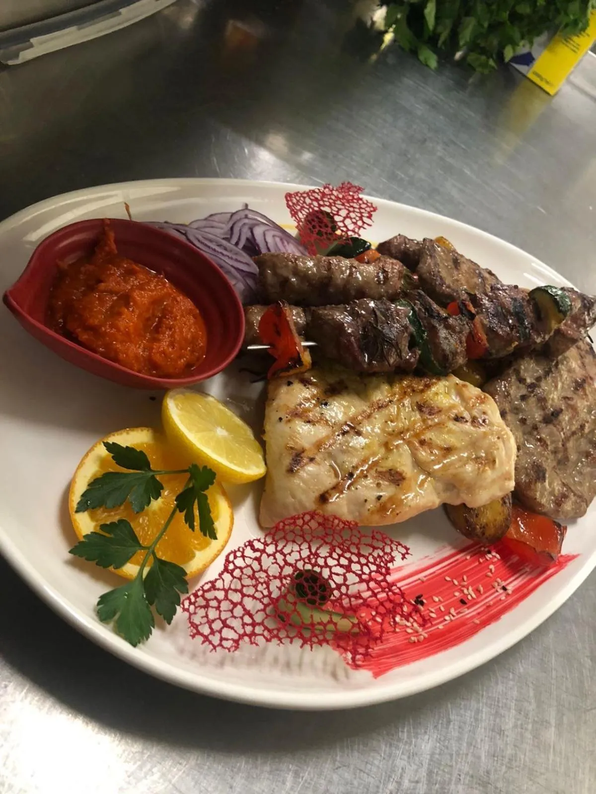 Restaurant/places to eat in Hotel am Rathaus Adii