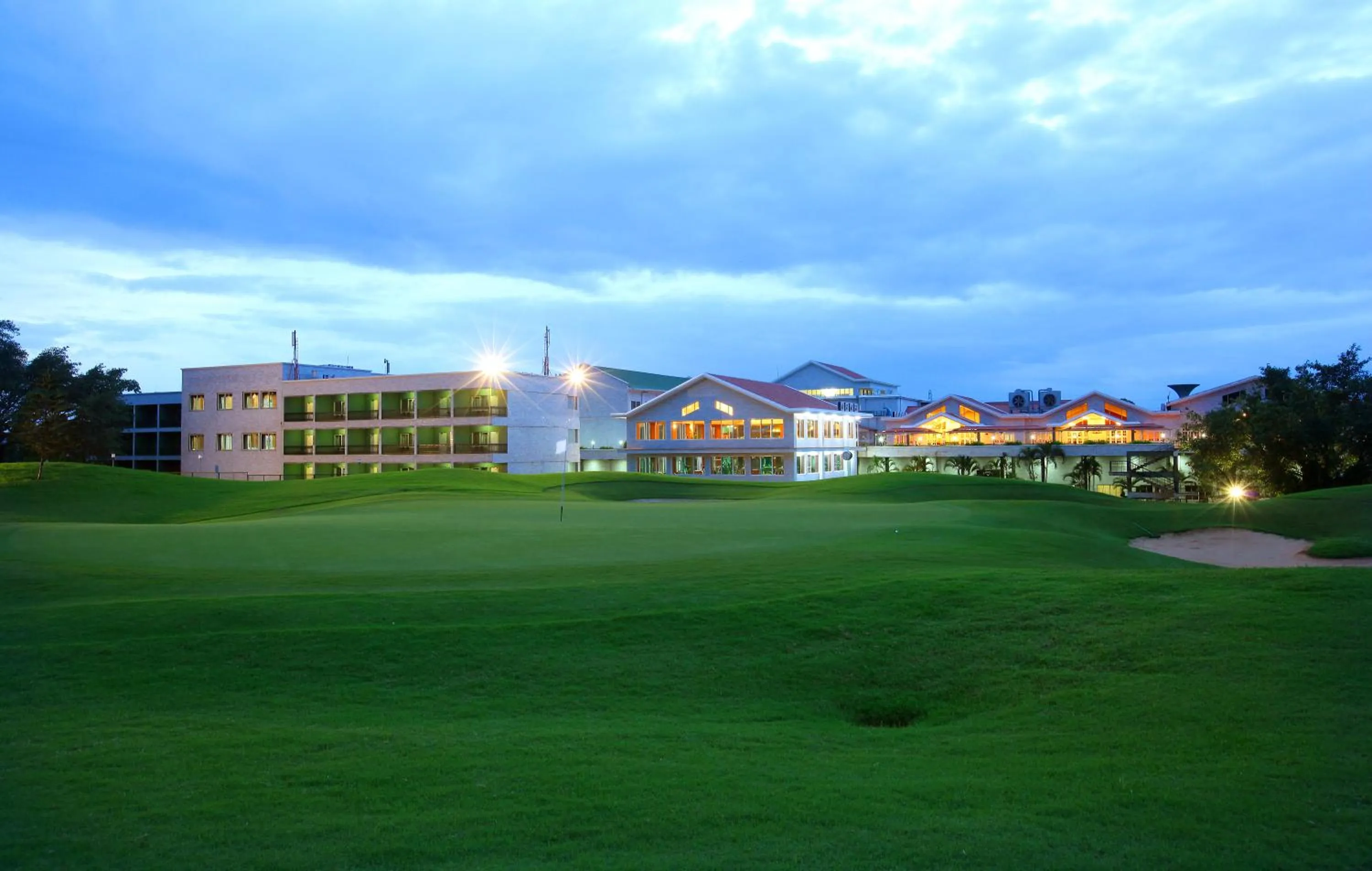 Property building in Eagleton The Golf Resort