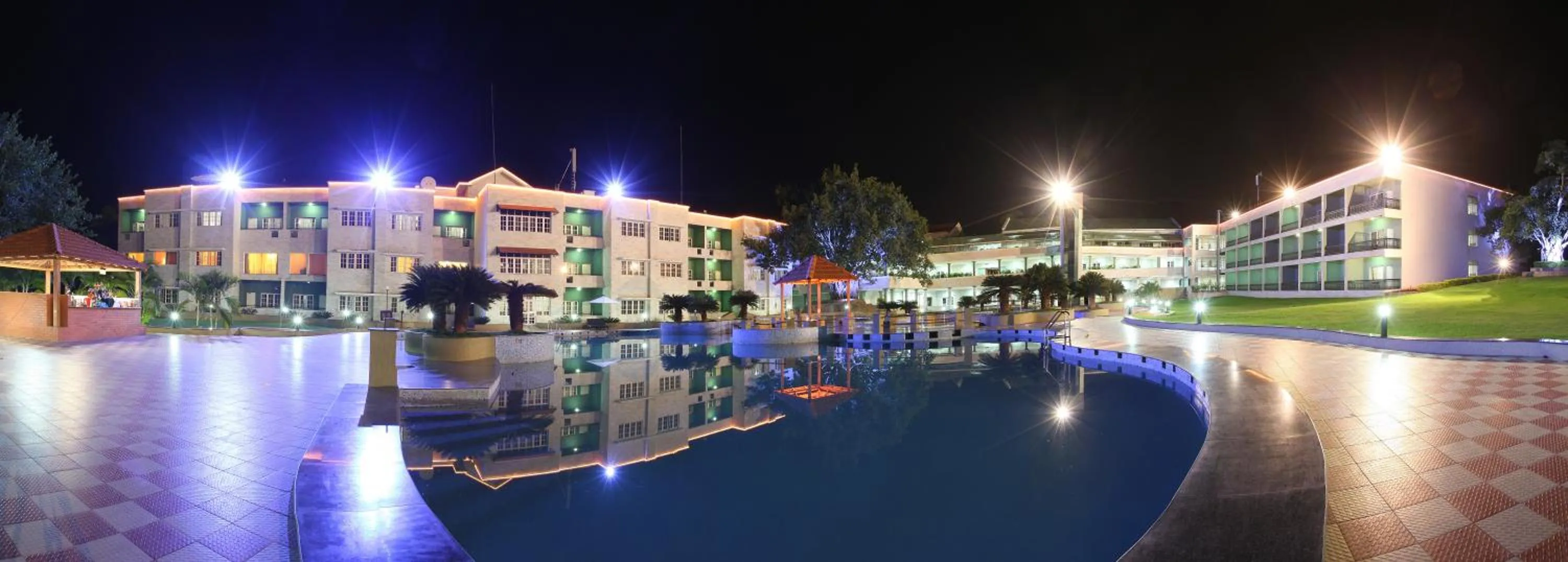 Property building in Eagleton The Golf Resort