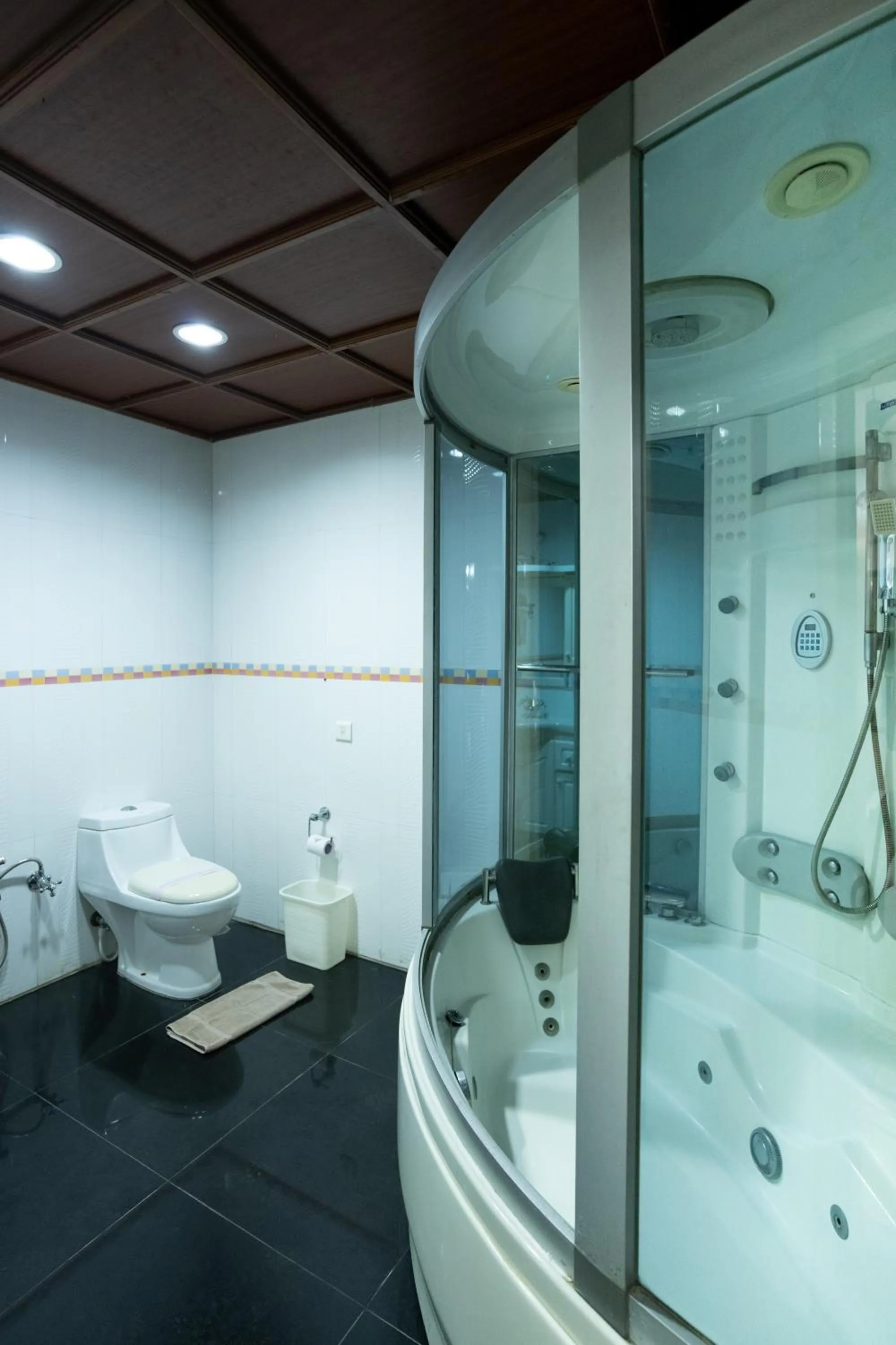 Bathroom in Eagleton The Golf Resort