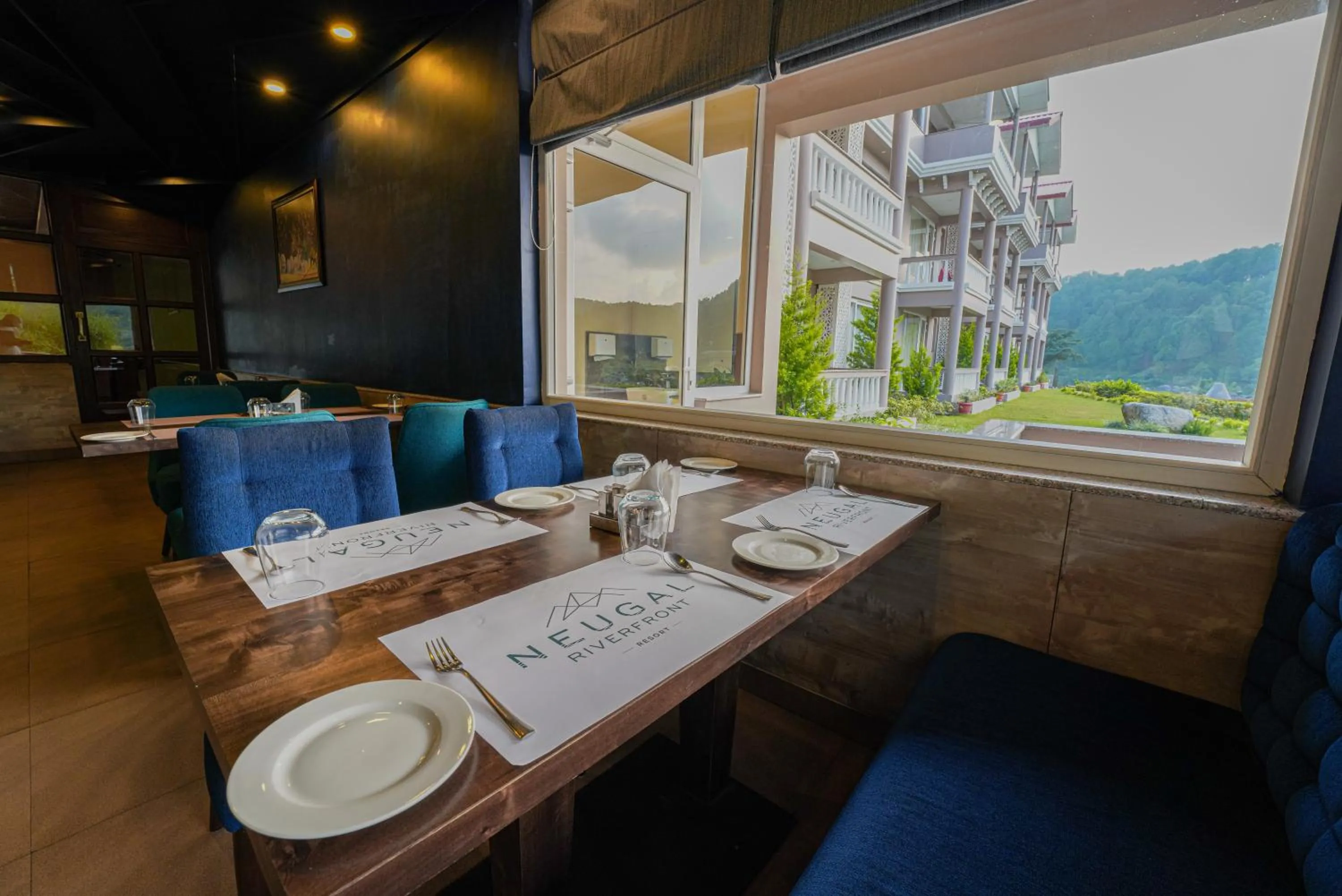 Restaurant/places to eat in Neugal Riverfront Resort