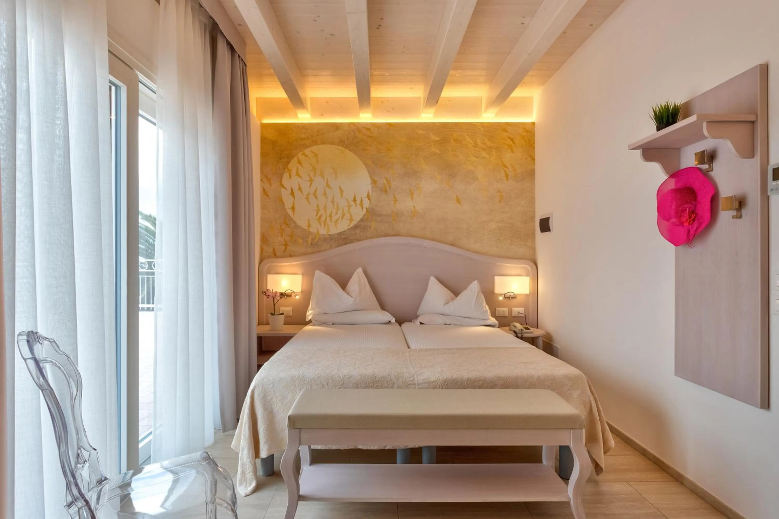 Photo of the whole room, Bed in Hotel Riviera Panoramic Green Resort