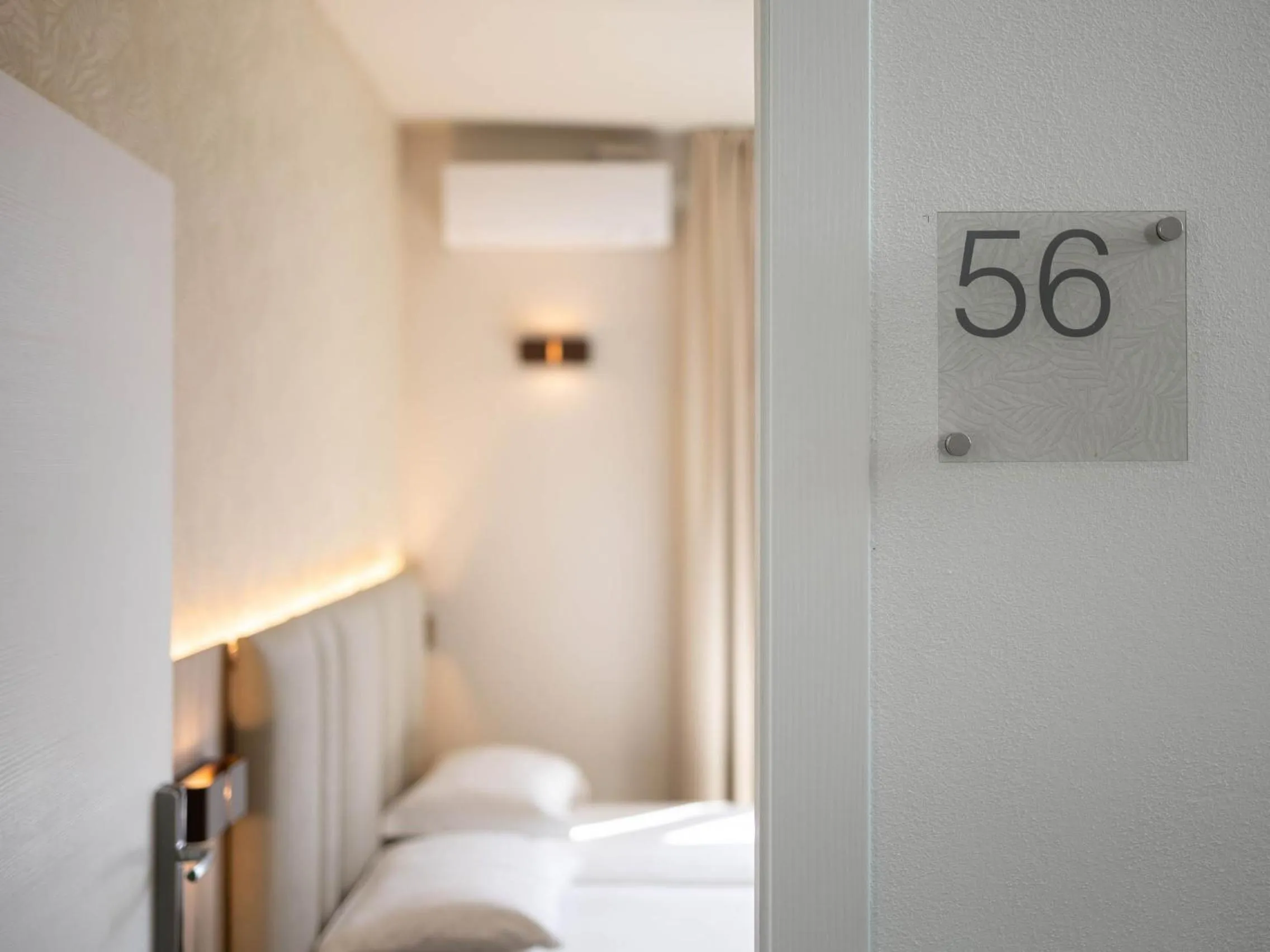 Bedroom, Bed in Hotel Riviera Panoramic Green Resort