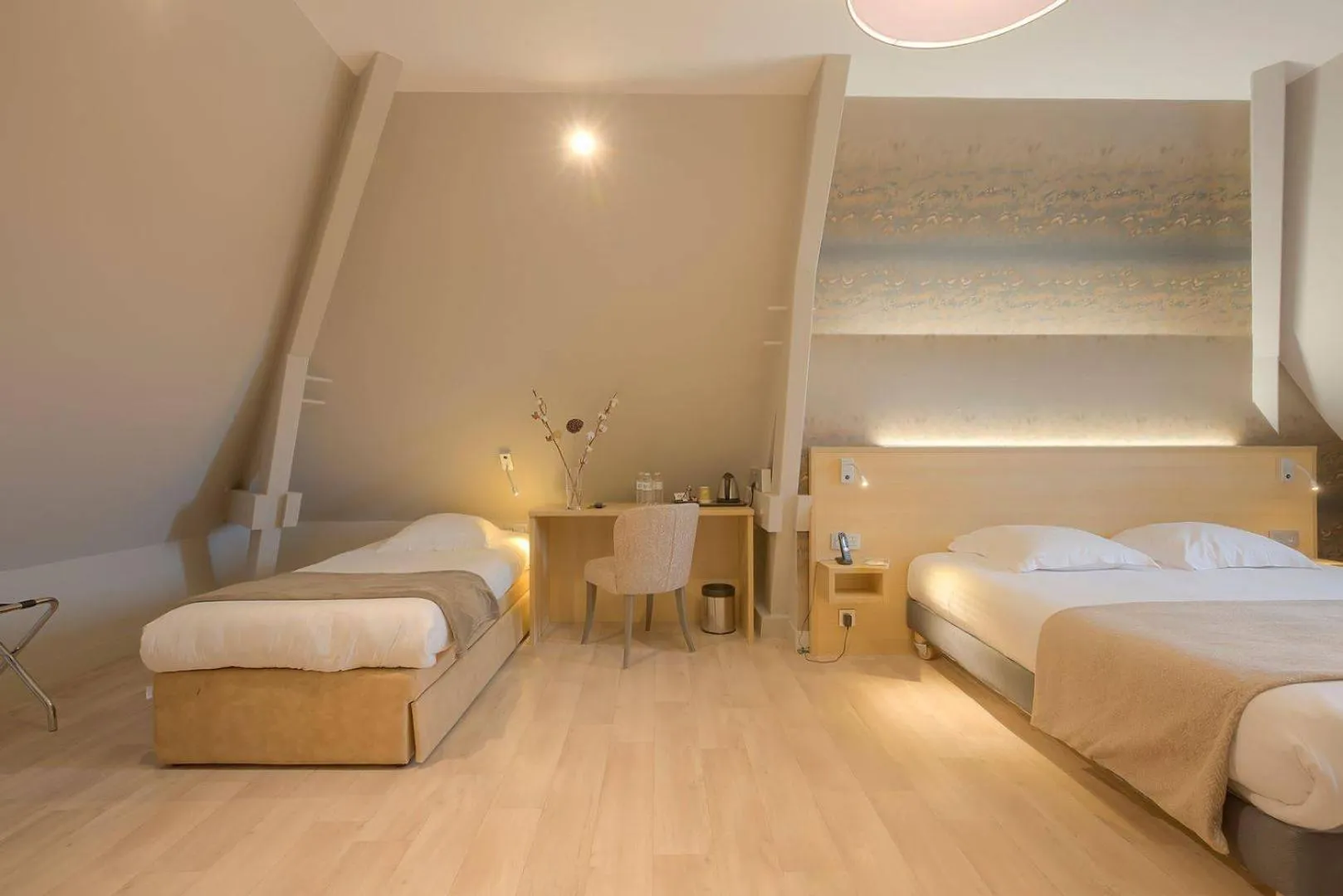 Shower, Bed in Hôtel La Hoirie