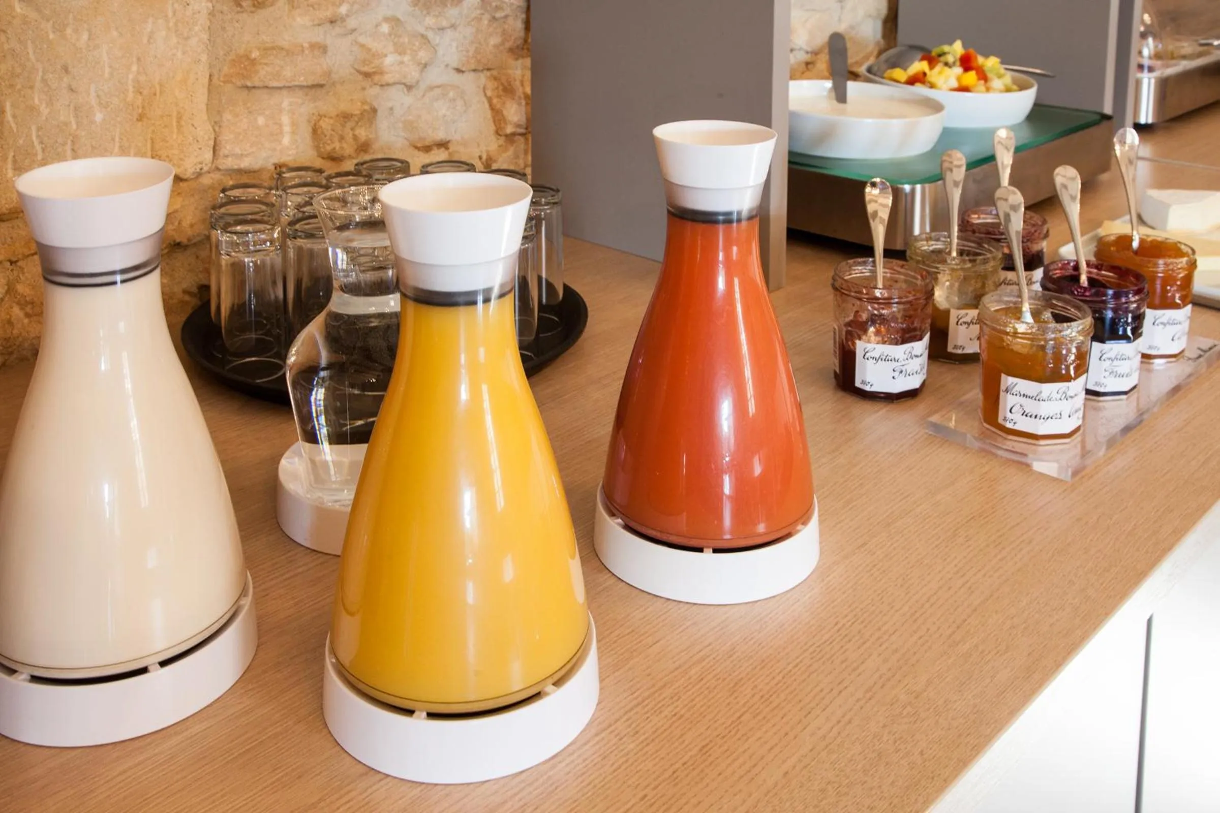 Breakfast in Hôtel La Hoirie