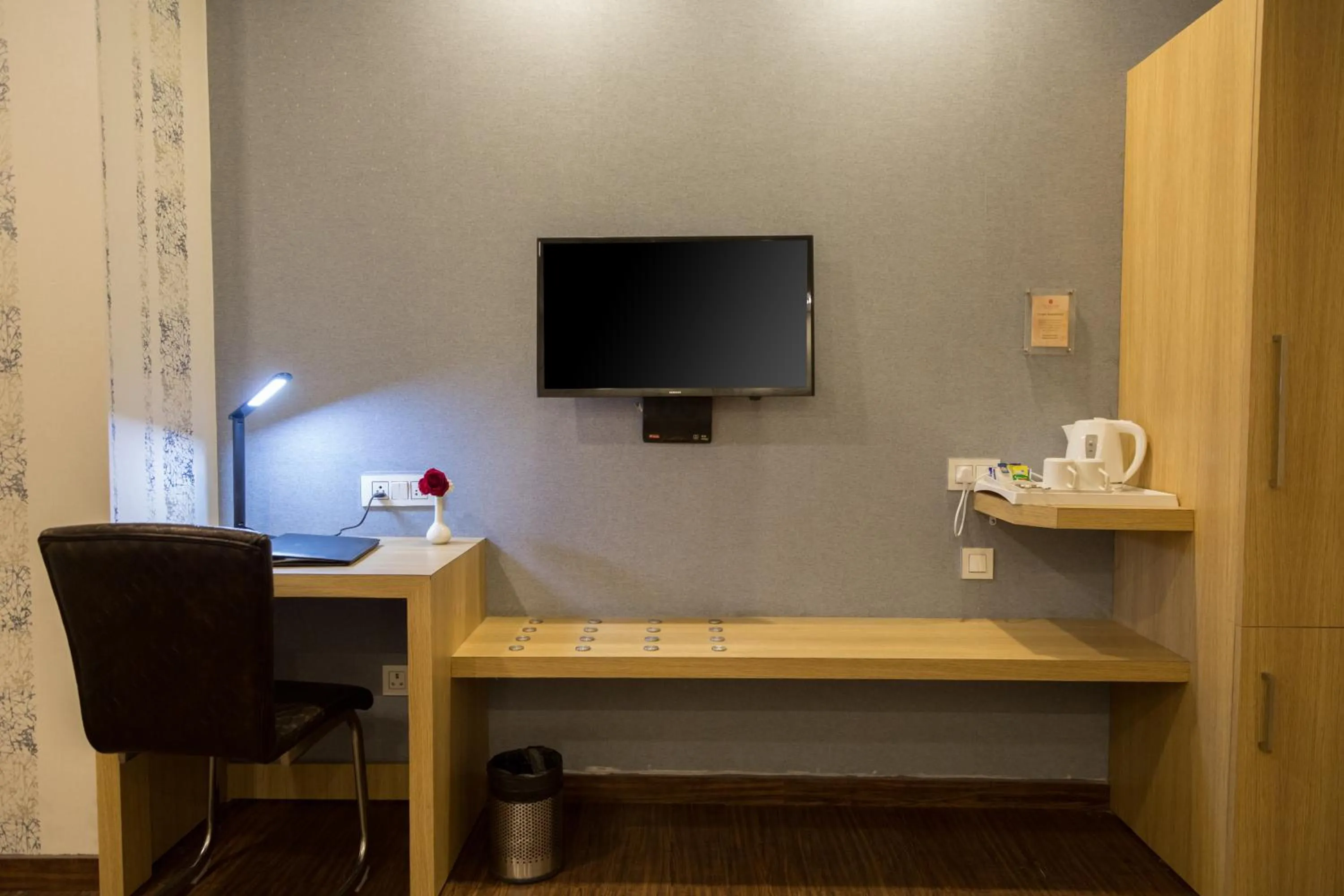 Living room in The Solitaire Express