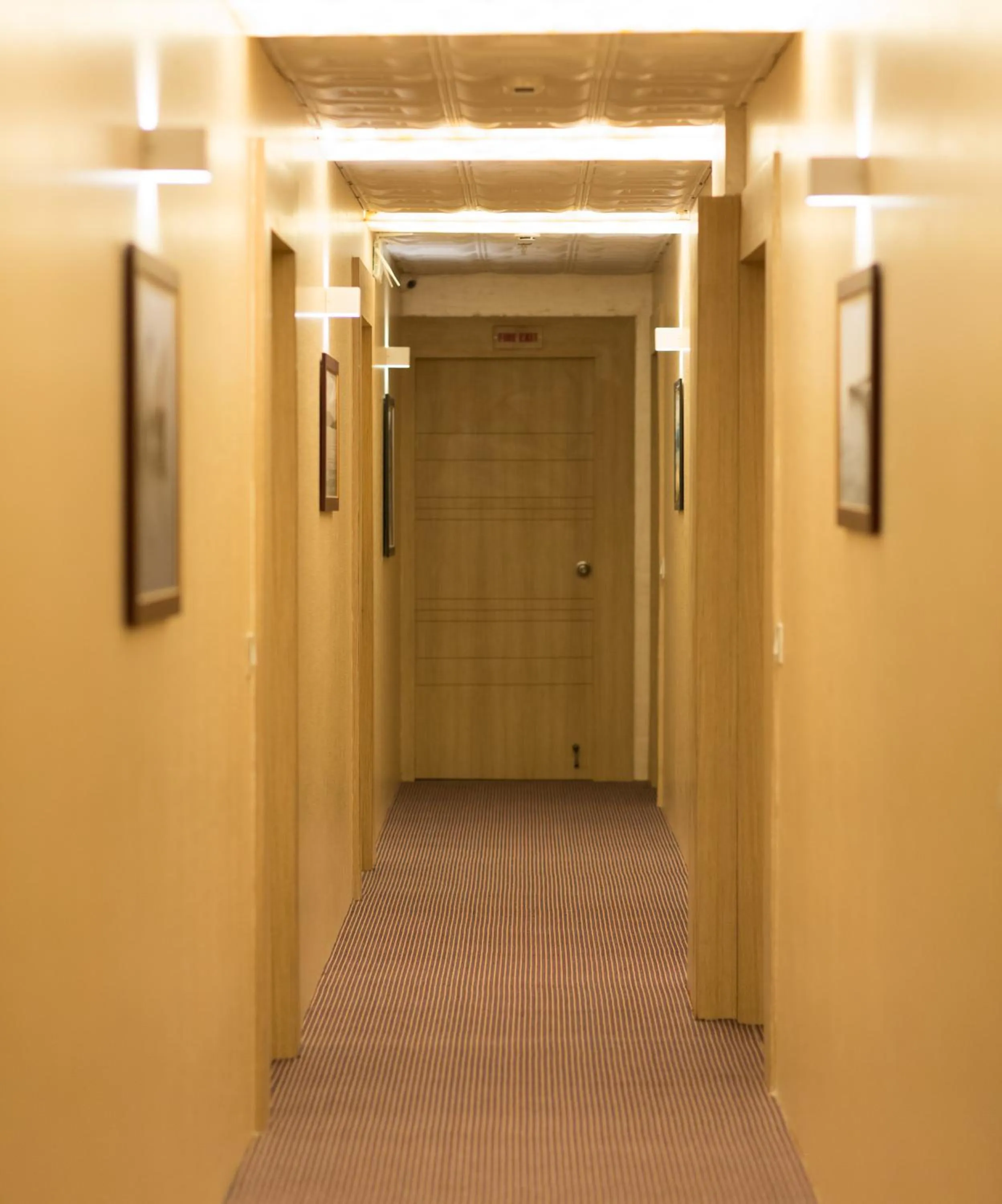 Floor plan in The Solitaire Express