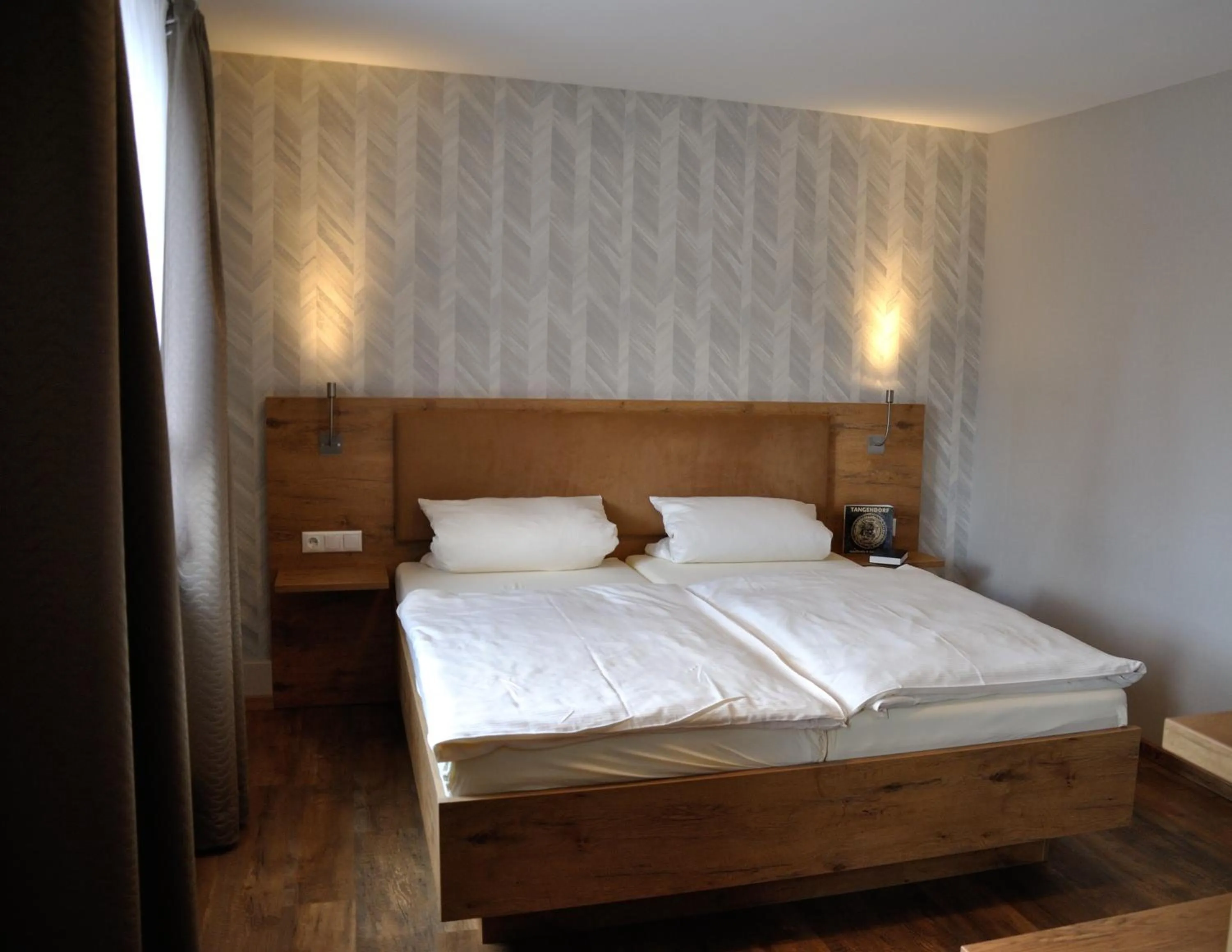 Bed in Gasthof Vossbur