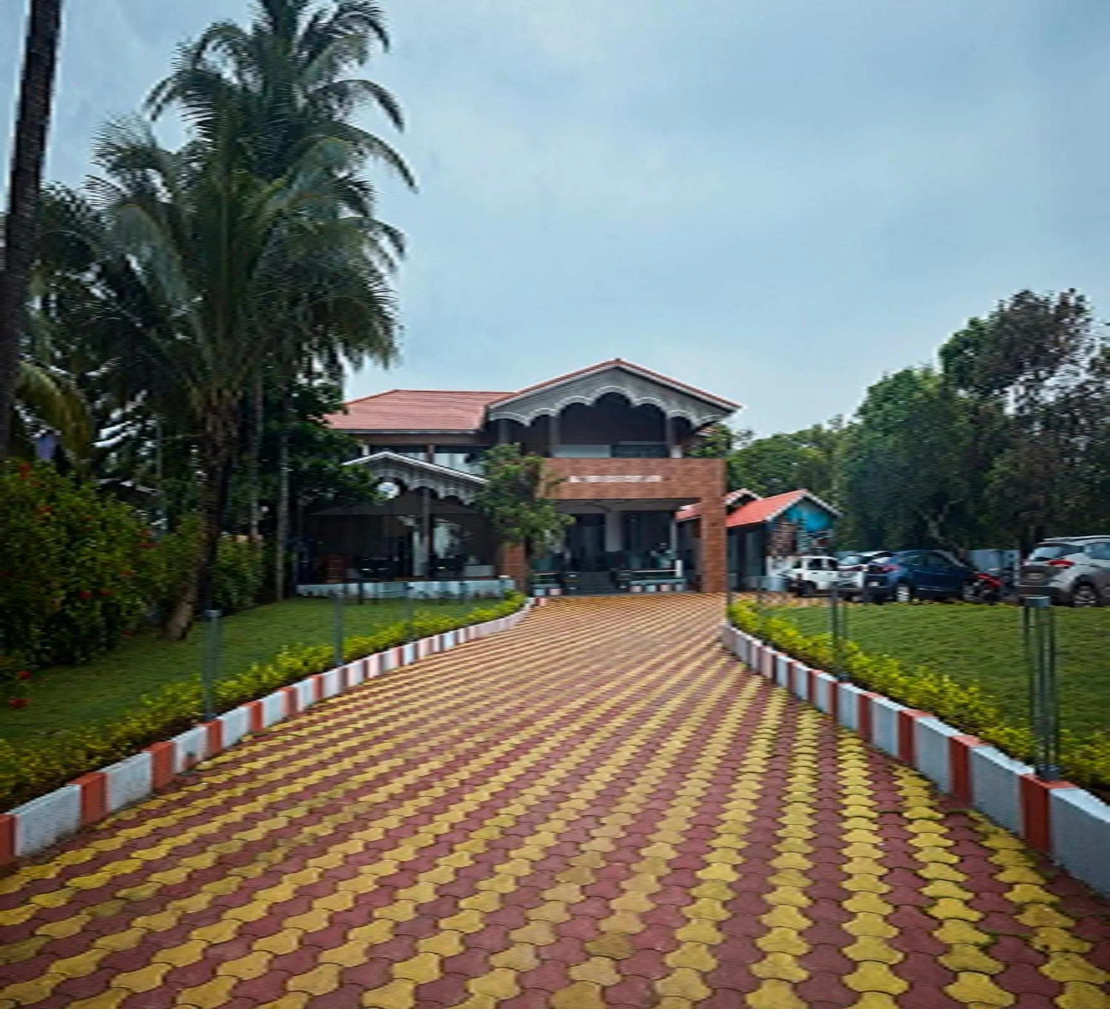 Facade/entrance in Sea Queen Beach Resort & Spa