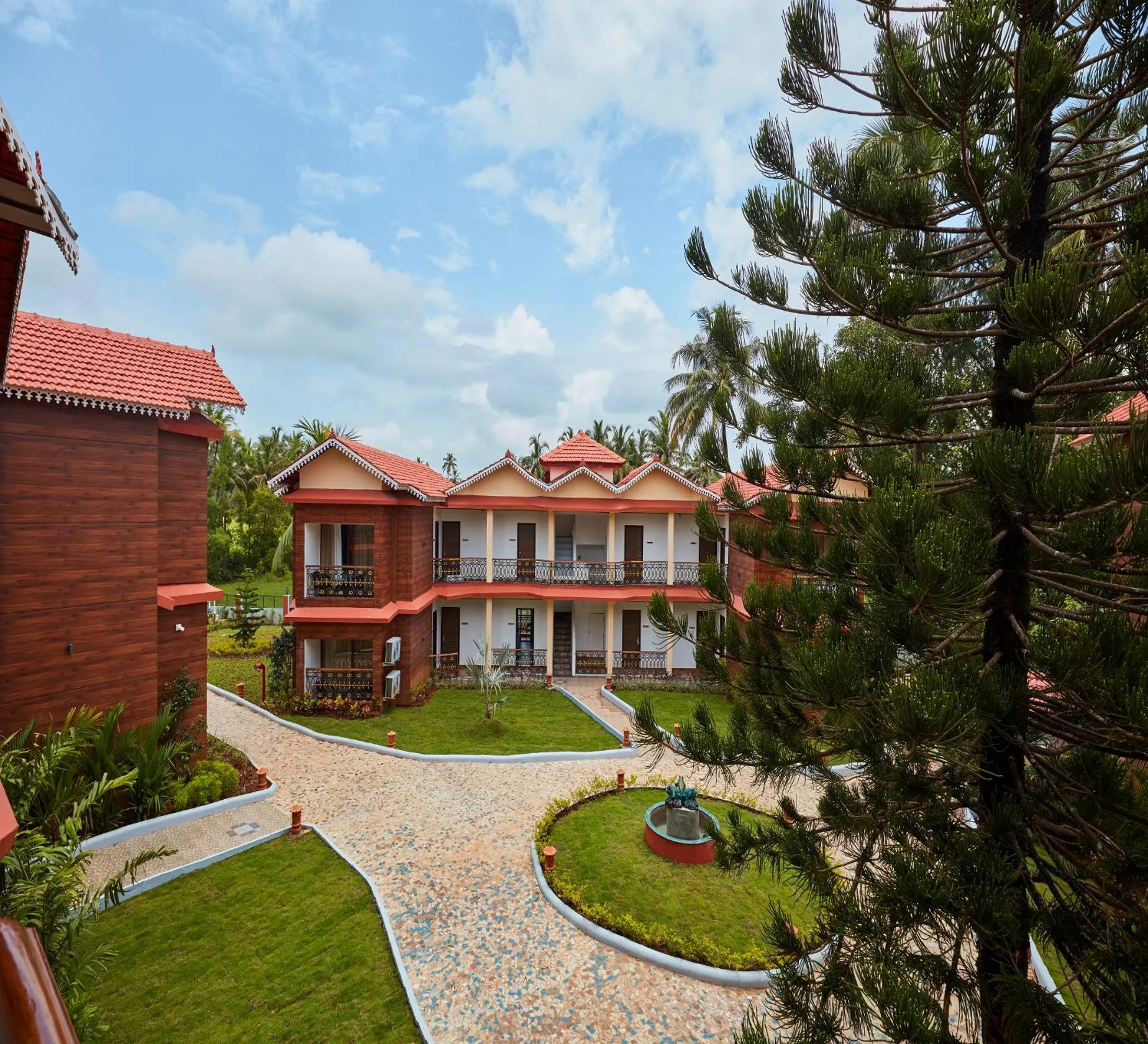 Property building in Sea Queen Beach Resort & Spa