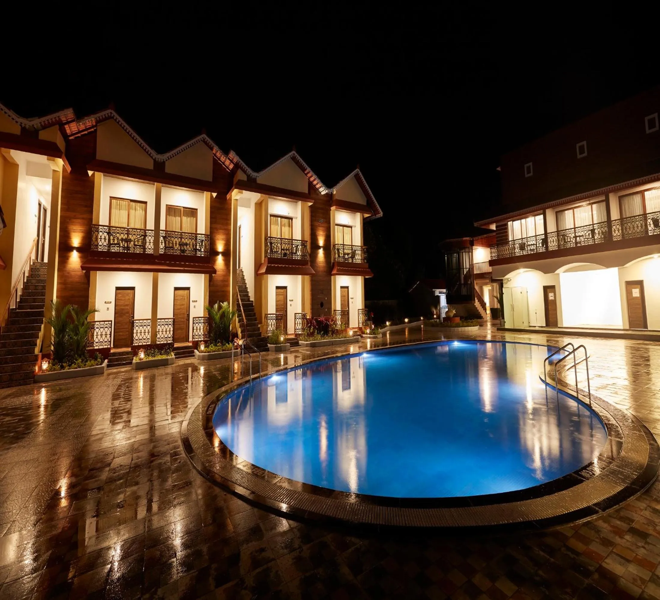Swimming pool in Sea Queen Beach Resort & Spa