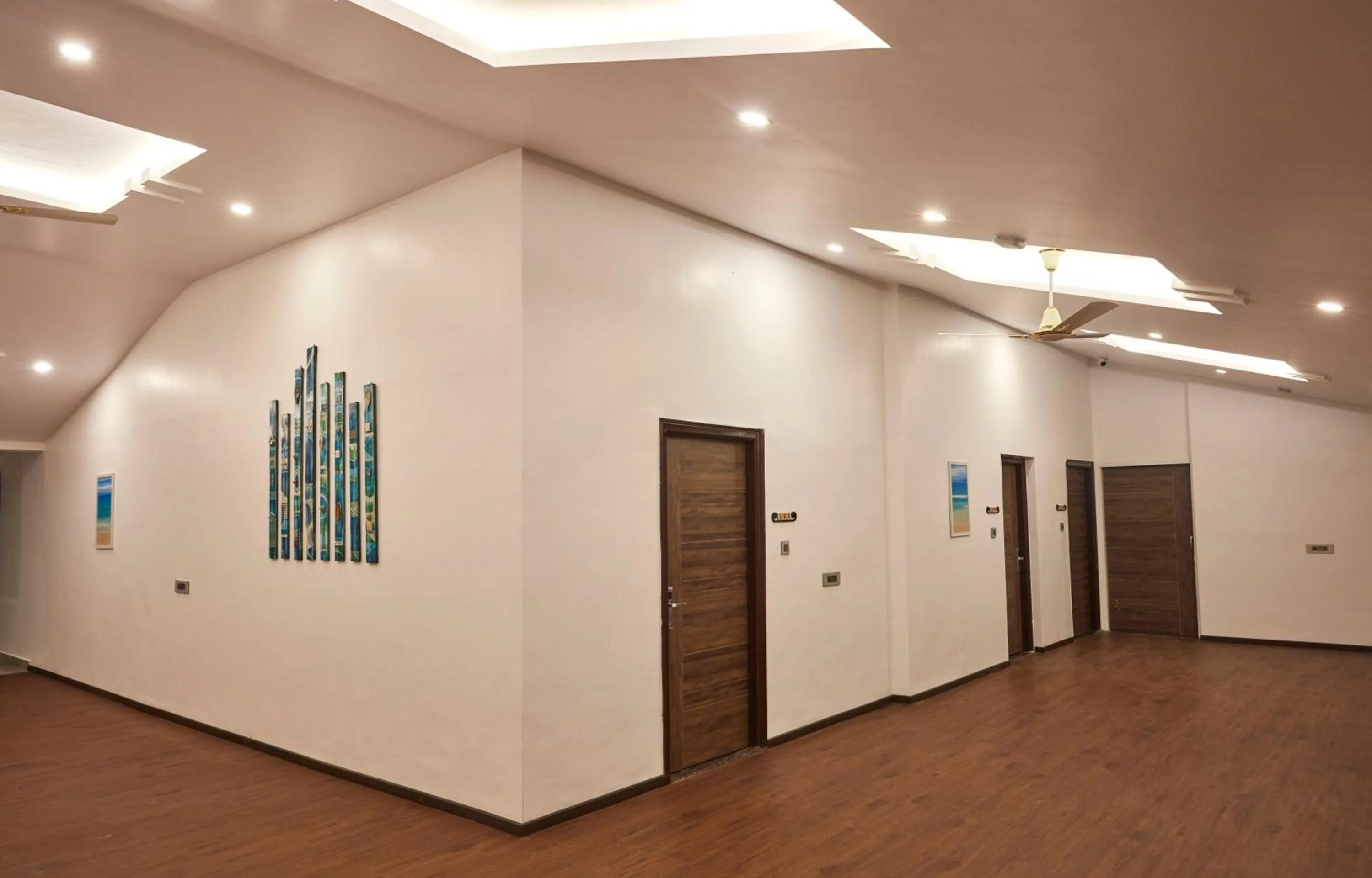 Night in Sea Queen Beach Resort & Spa