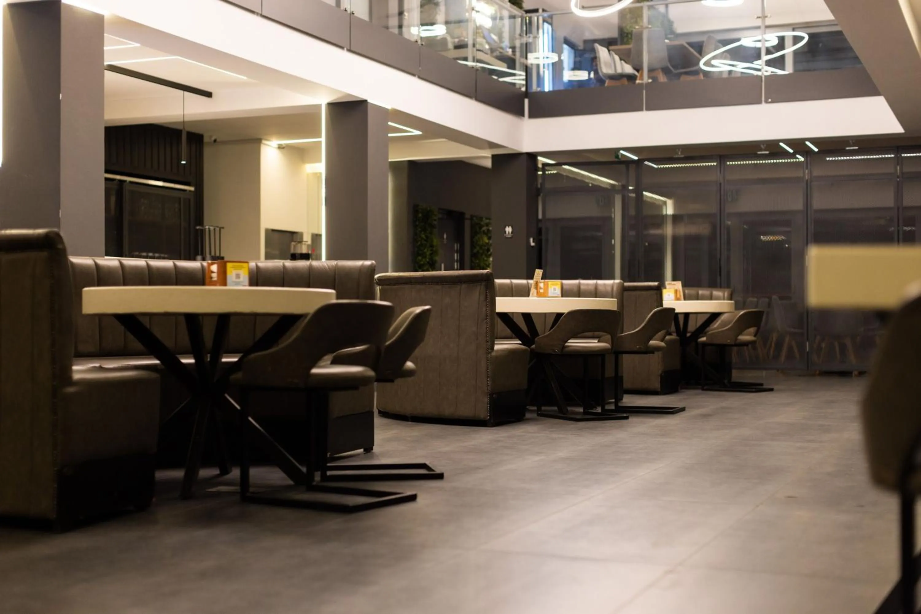 Restaurant/places to eat in Adventure Lake Resort - Simared