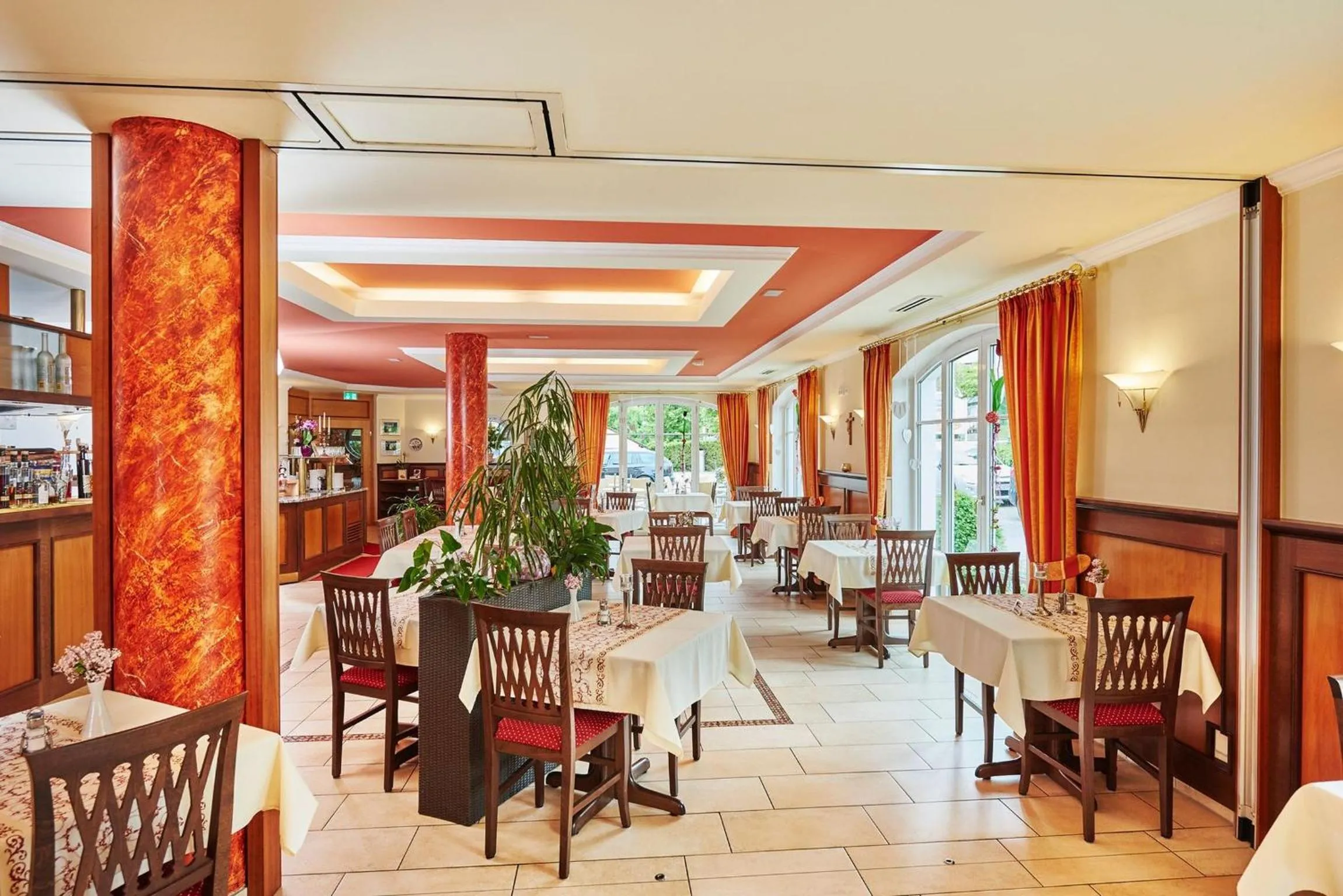 Restaurant/places to eat in AKZENT Hotel Bayerwald-Residenz