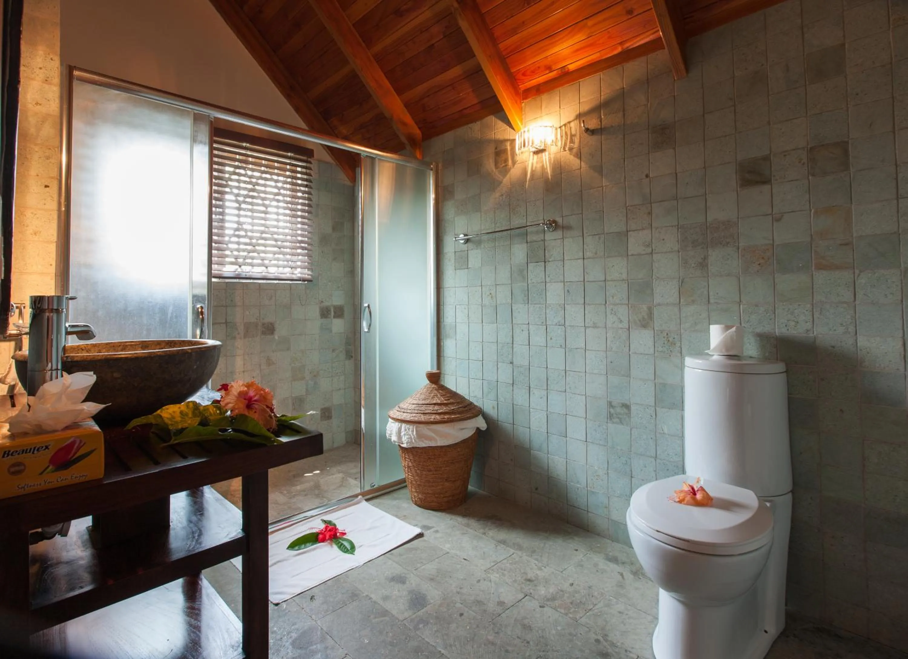 Bathroom in Le Relax Beach House