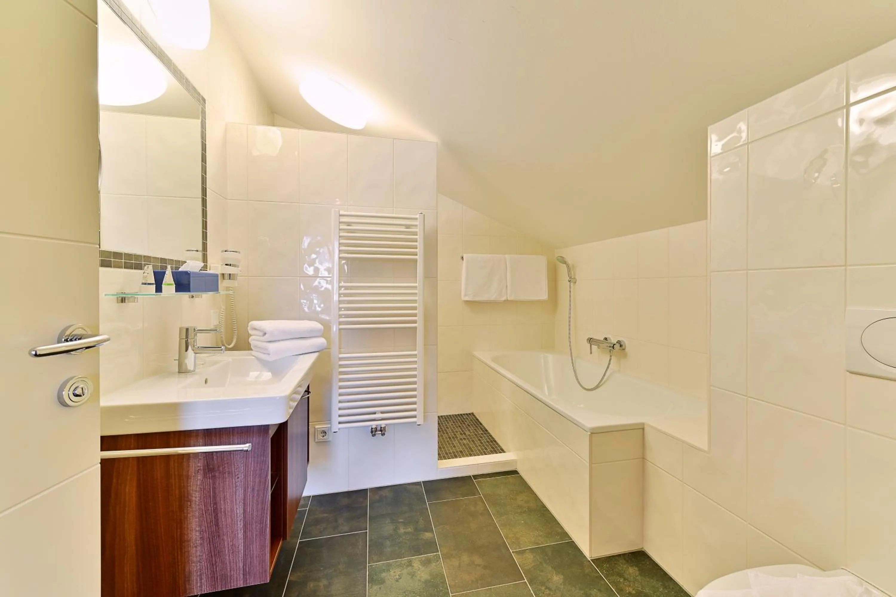 Bathroom in AlpinLodges Kühtai