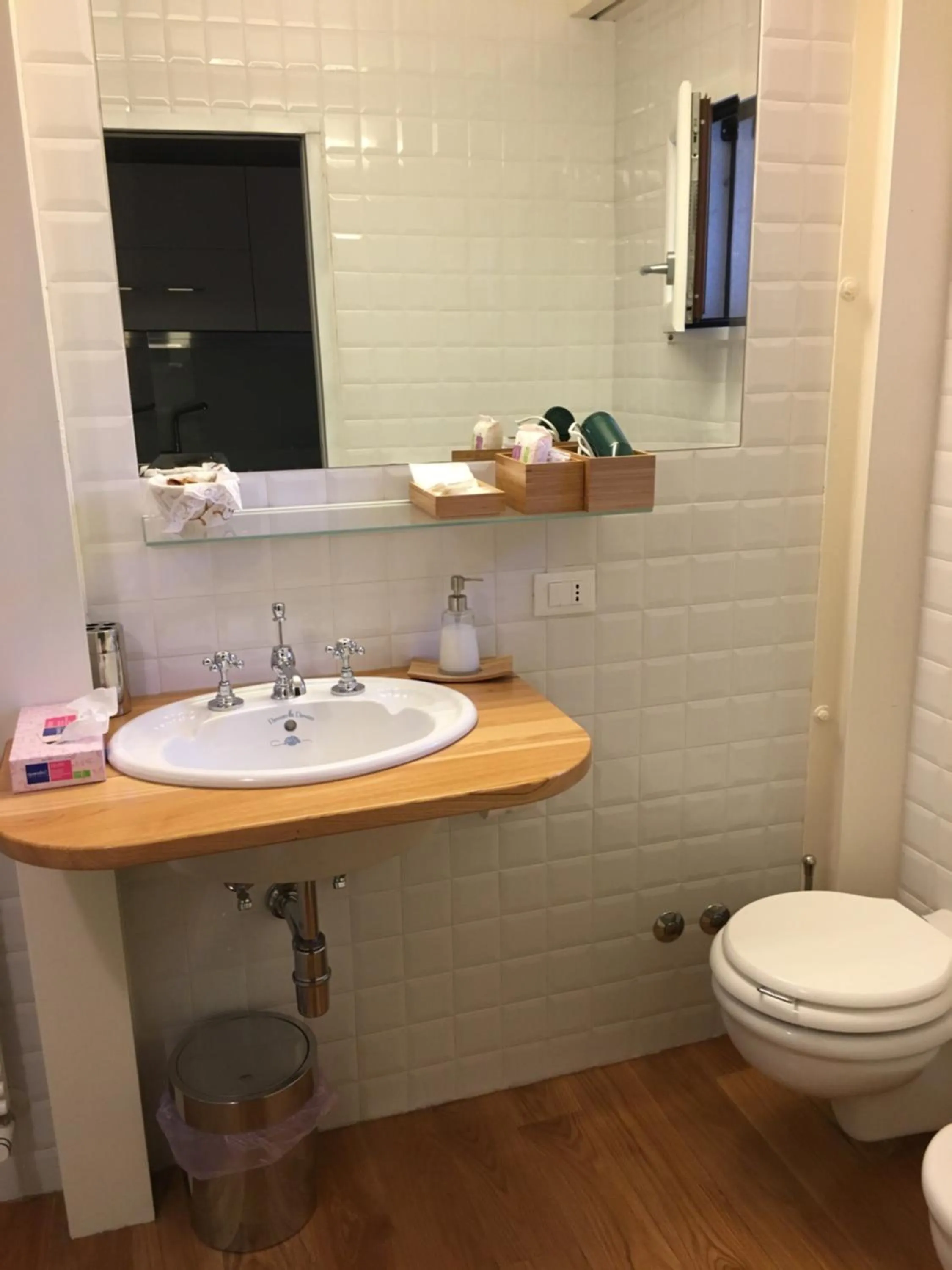 Bathroom in Anfihouse B&B and Apartments