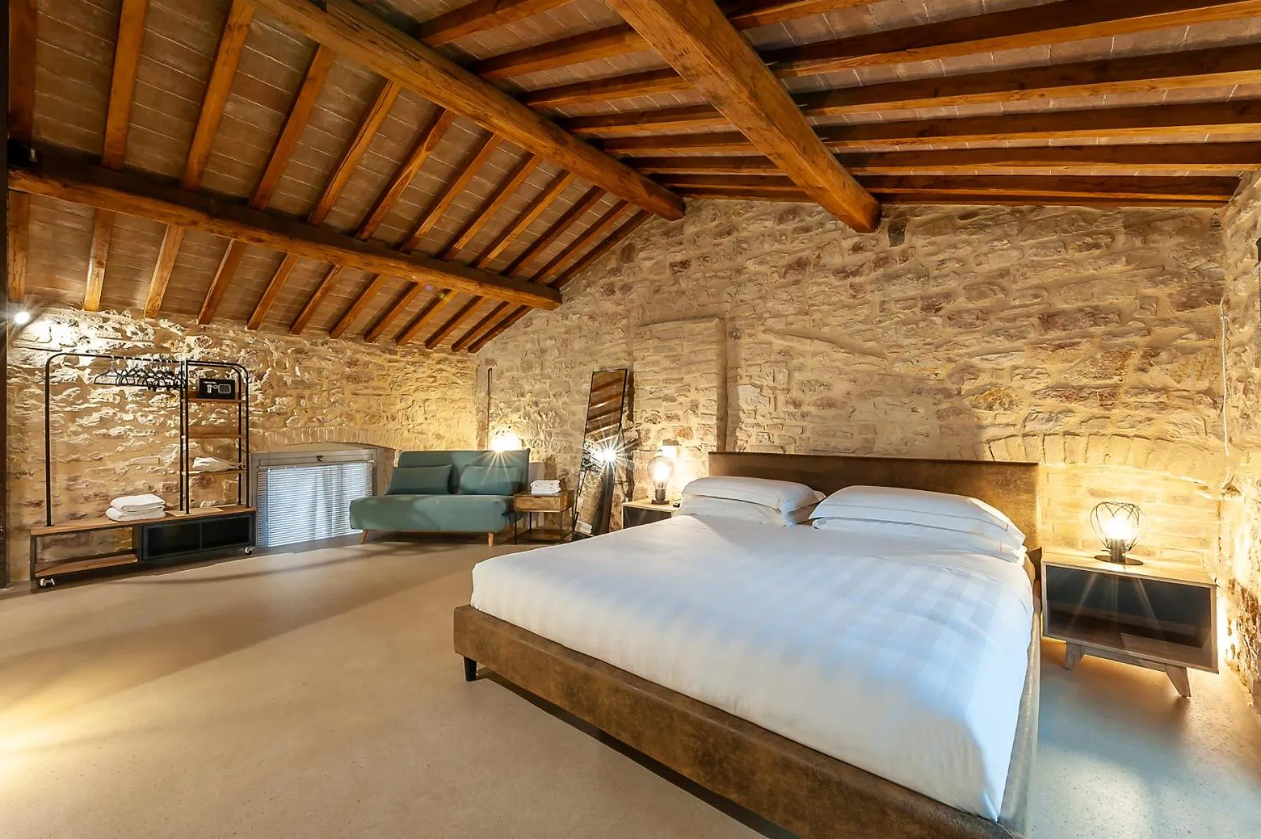 Bed in Anfihouse B&B and Apartments