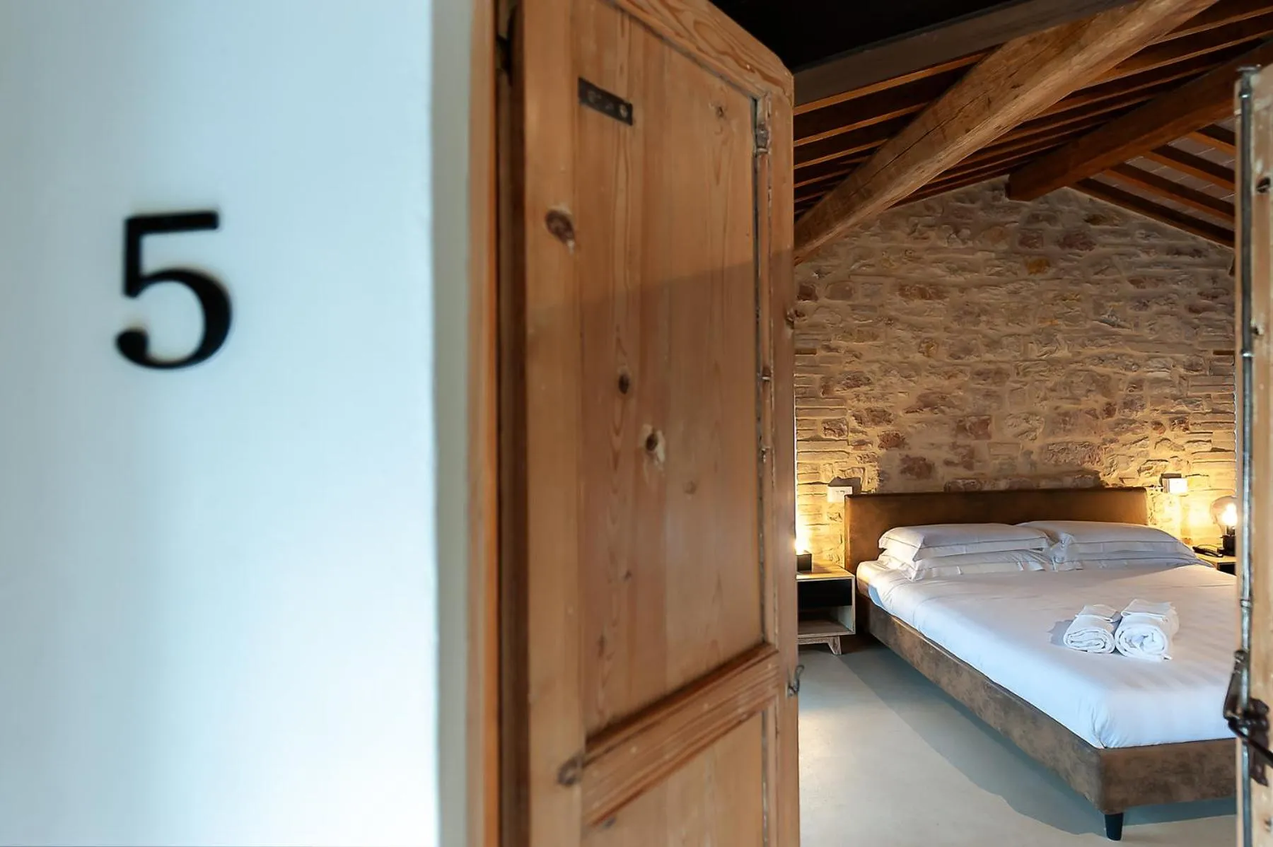 Bed in Anfihouse B&B and Apartments