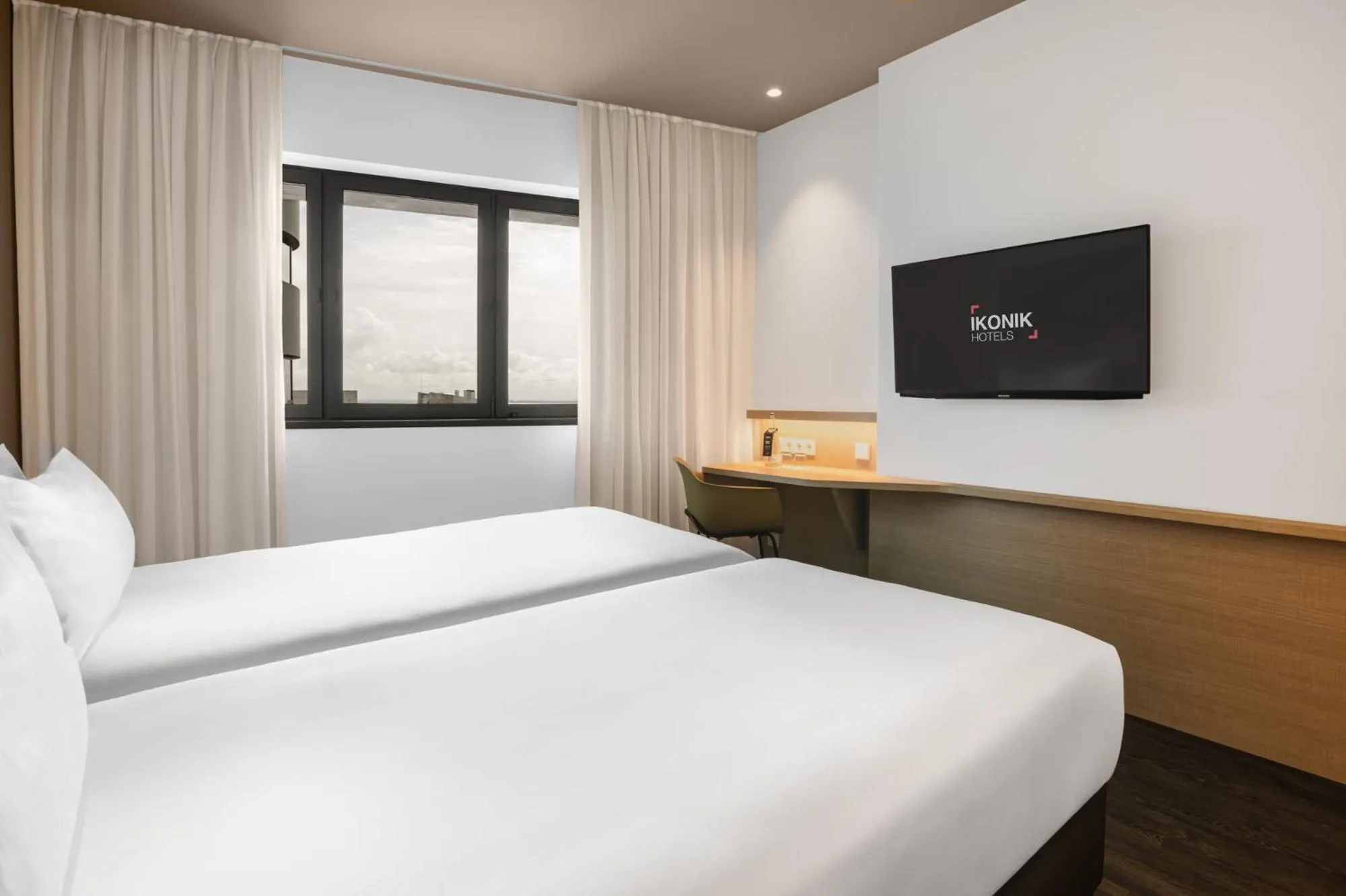 Bed in Ikonik Lisboa