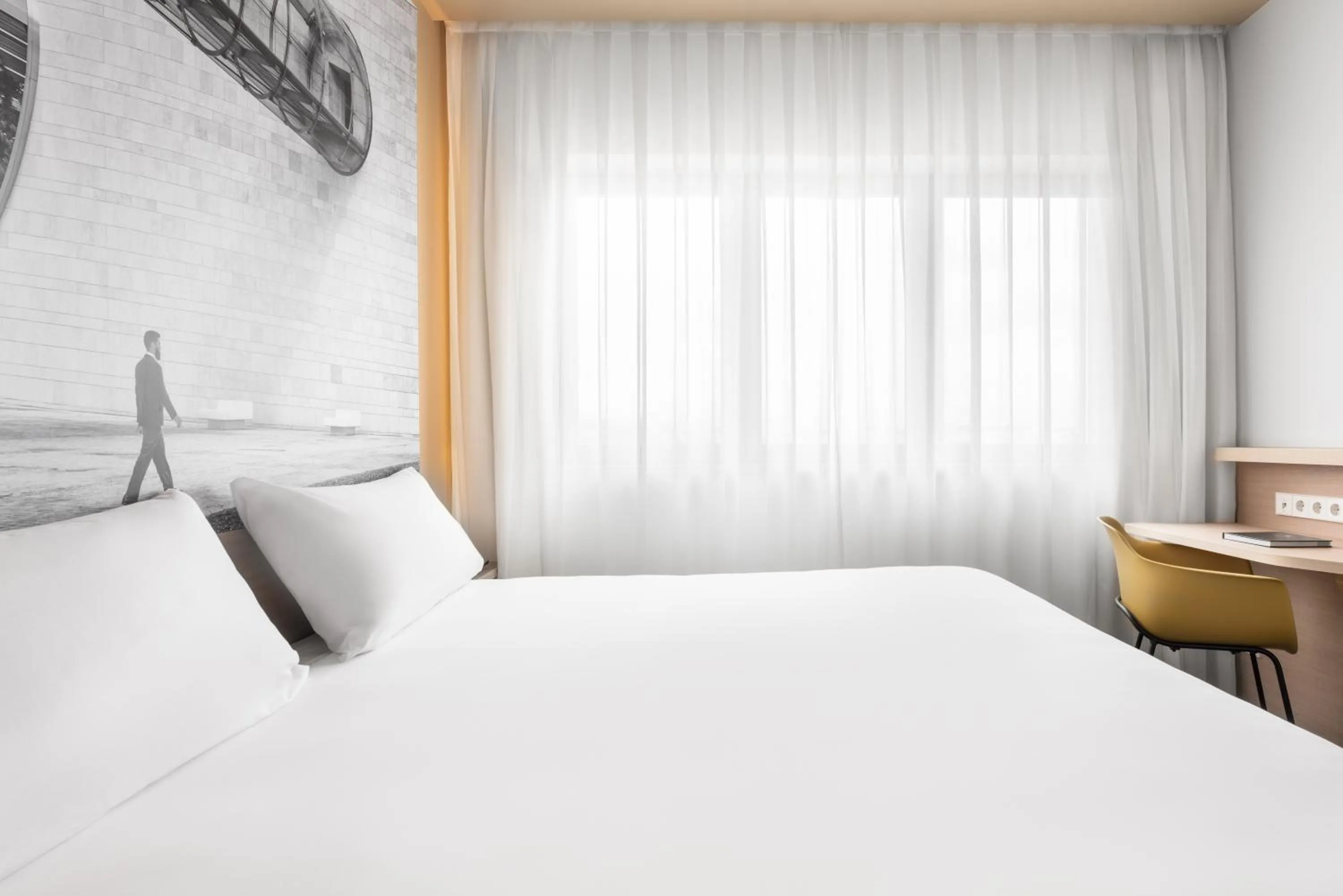 Bedroom, Bed in Ikonik Lisboa