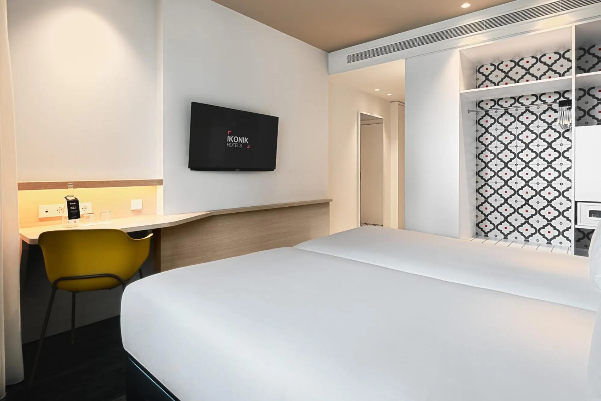 Bedroom, Bed in Ikonik Lisboa