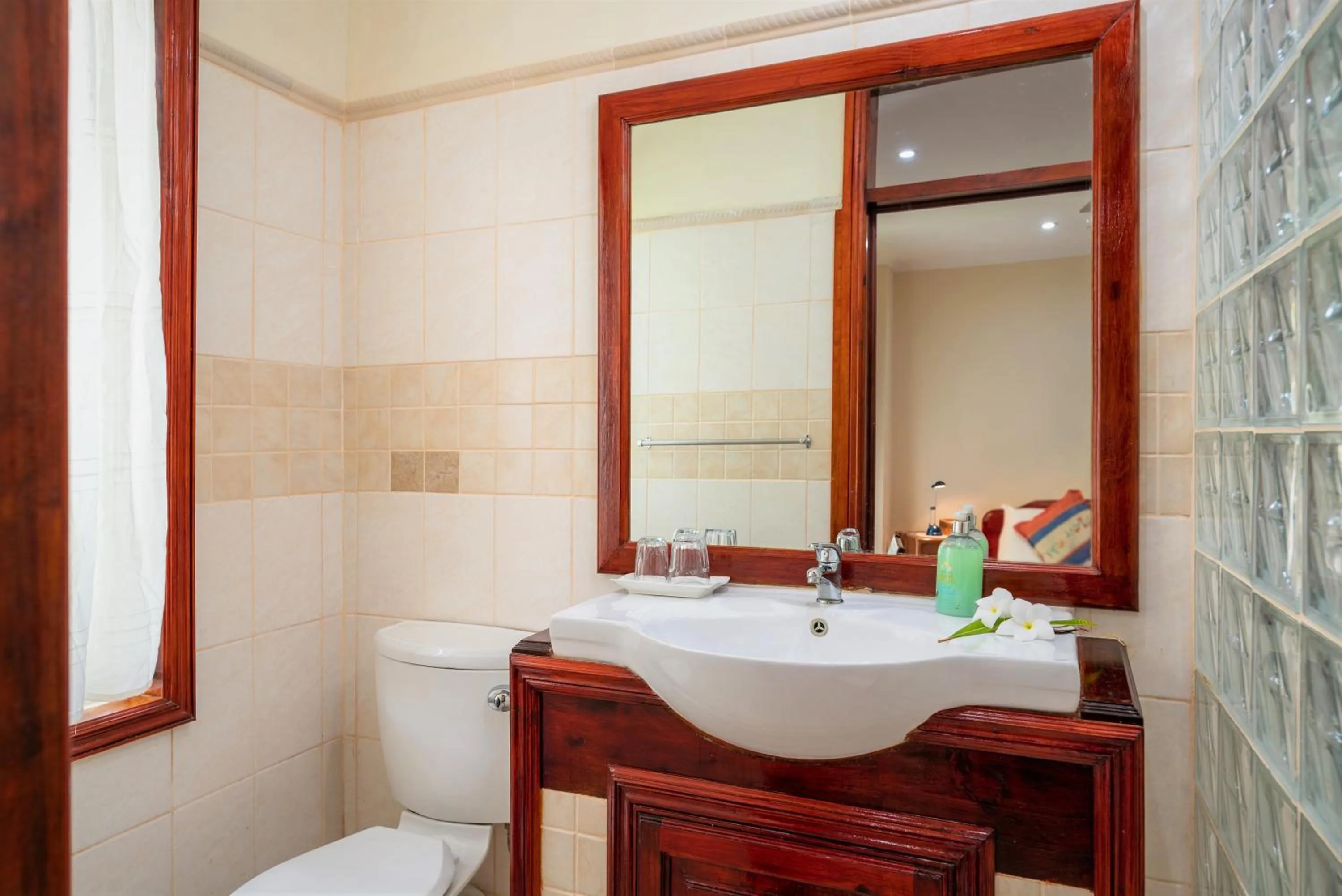 Bathroom in Carana Hilltop Villa Seychelles