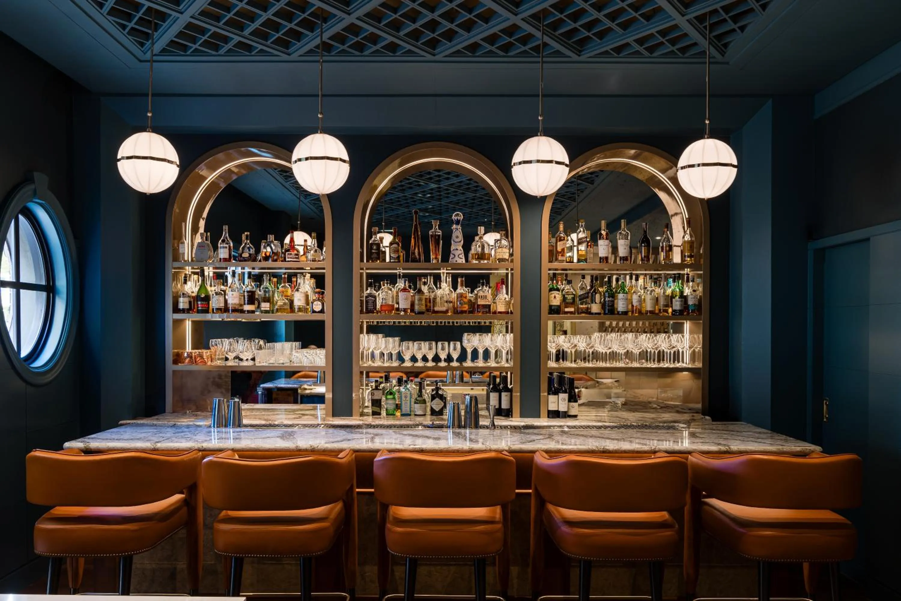 Lounge or bar in Taj Campton Place