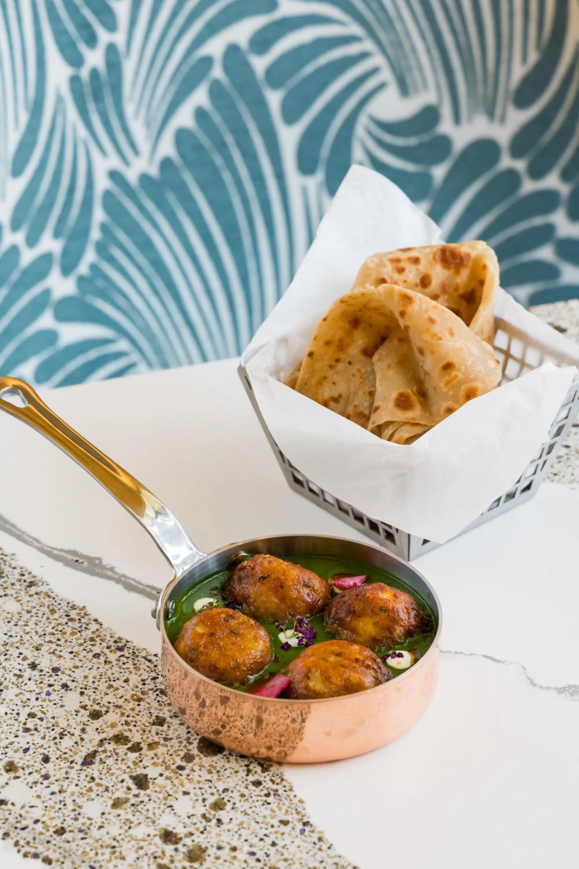 Restaurant/places to eat in Taj Campton Place