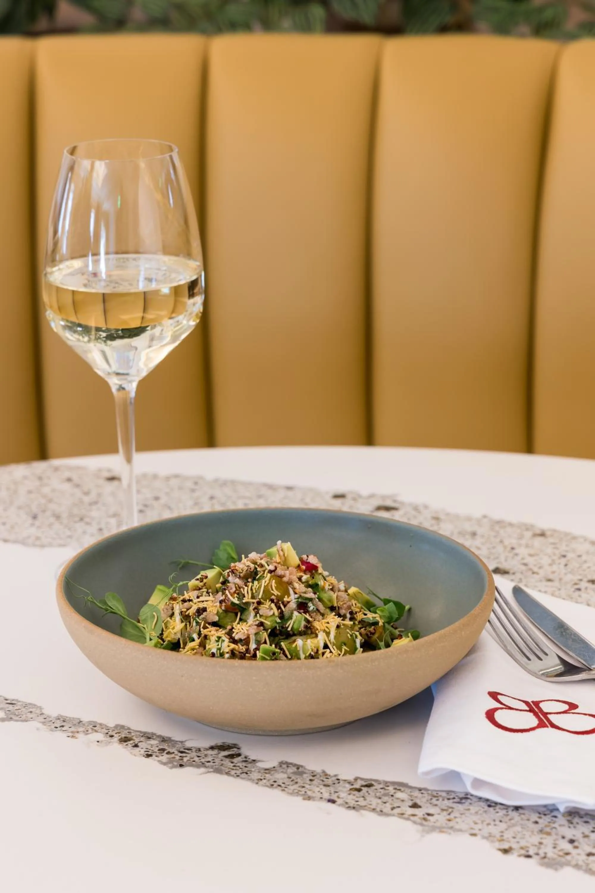 Restaurant/places to eat in Taj Campton Place