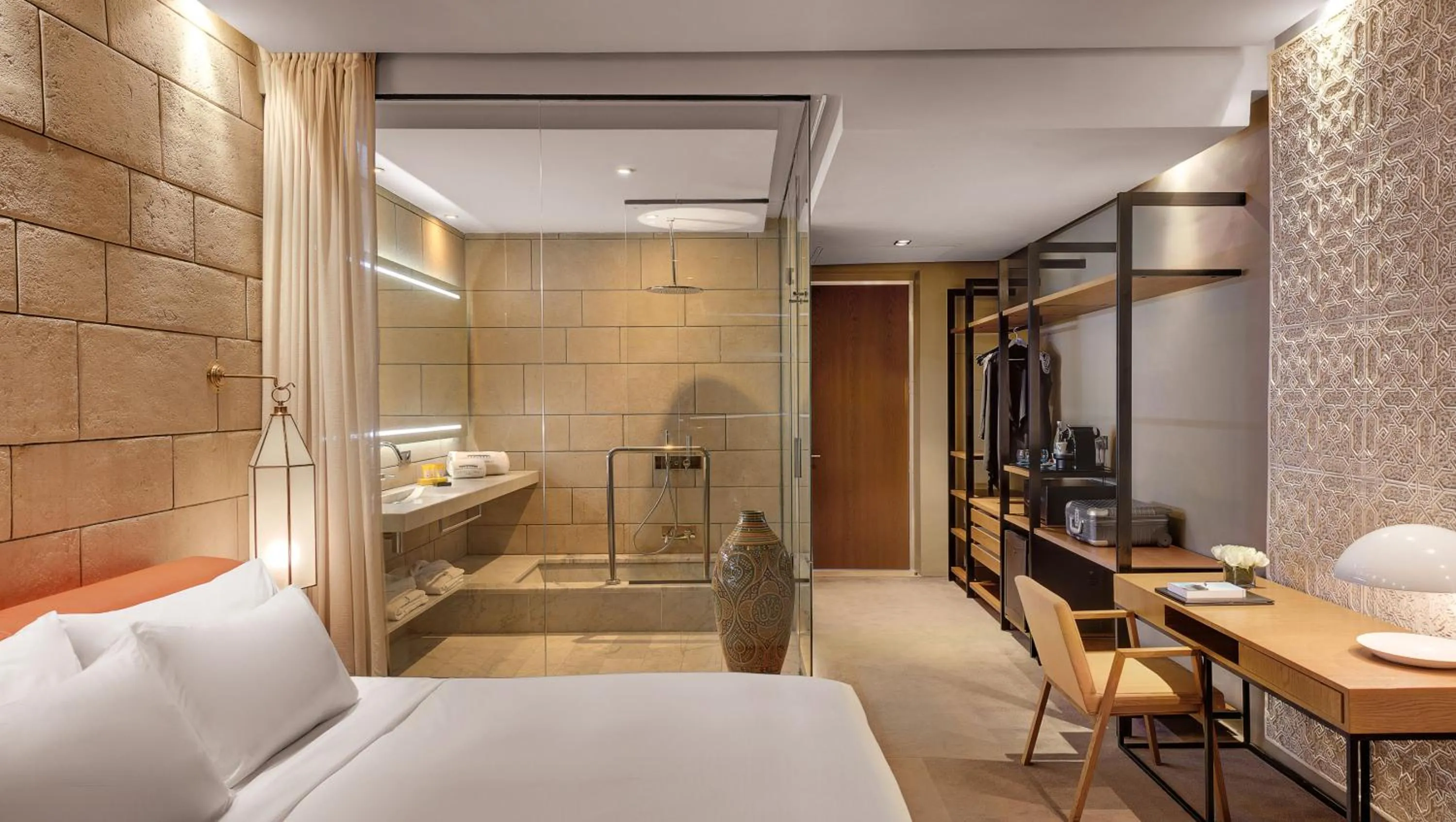 Photo of the whole room, Bed in Hotel Sahrai