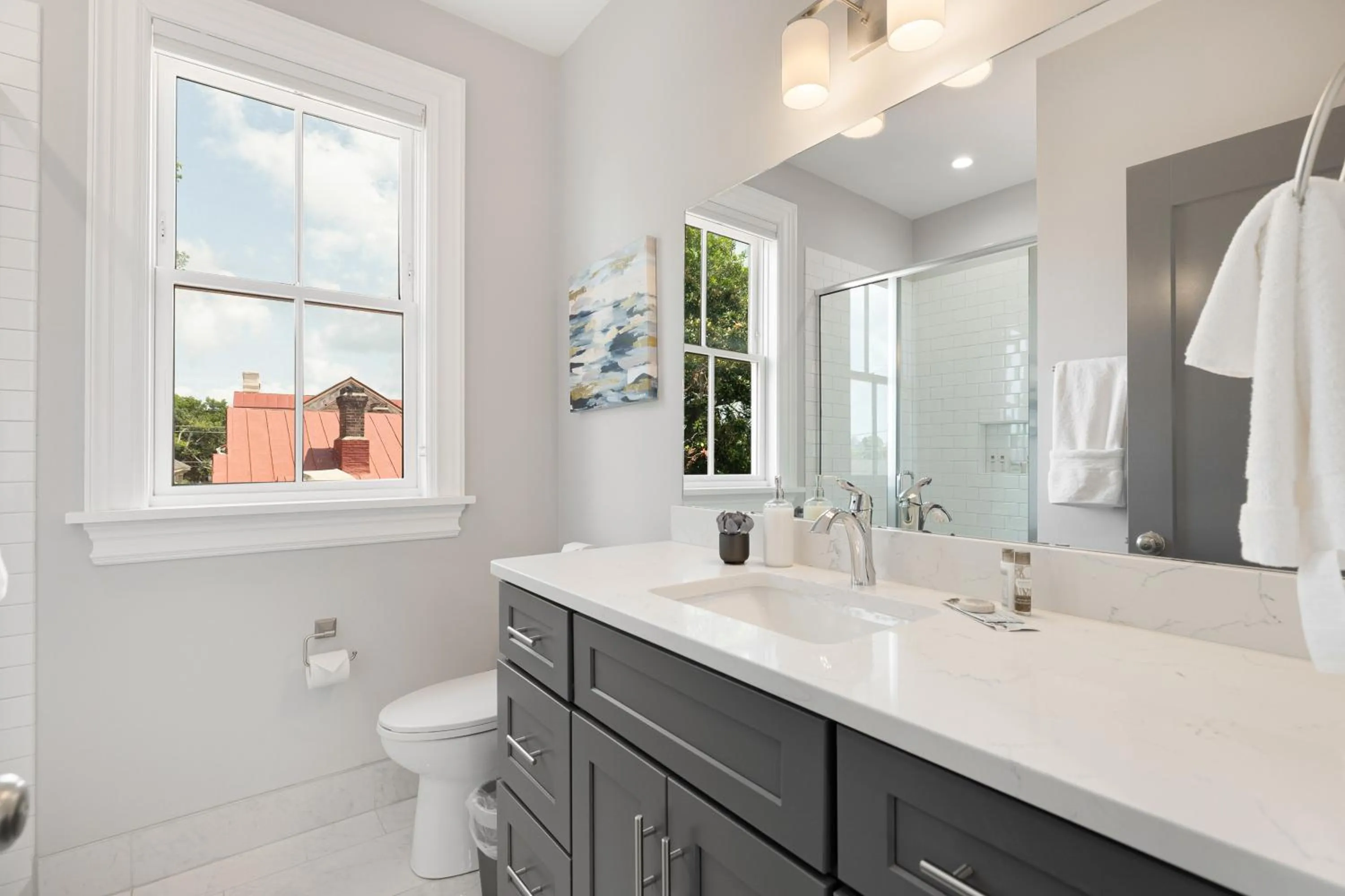 The Santee Suite at 122 Spring