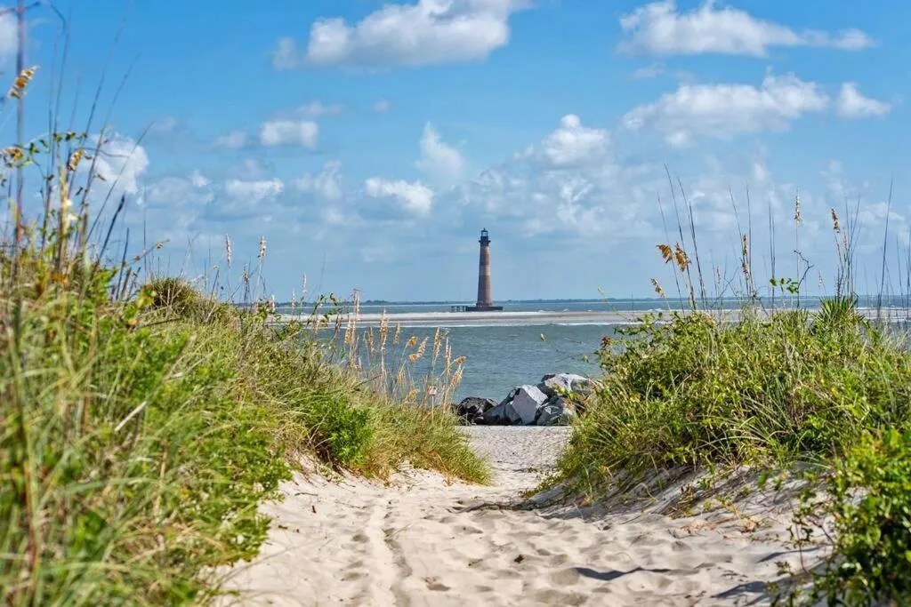 The Santee Suite at 122 Spring