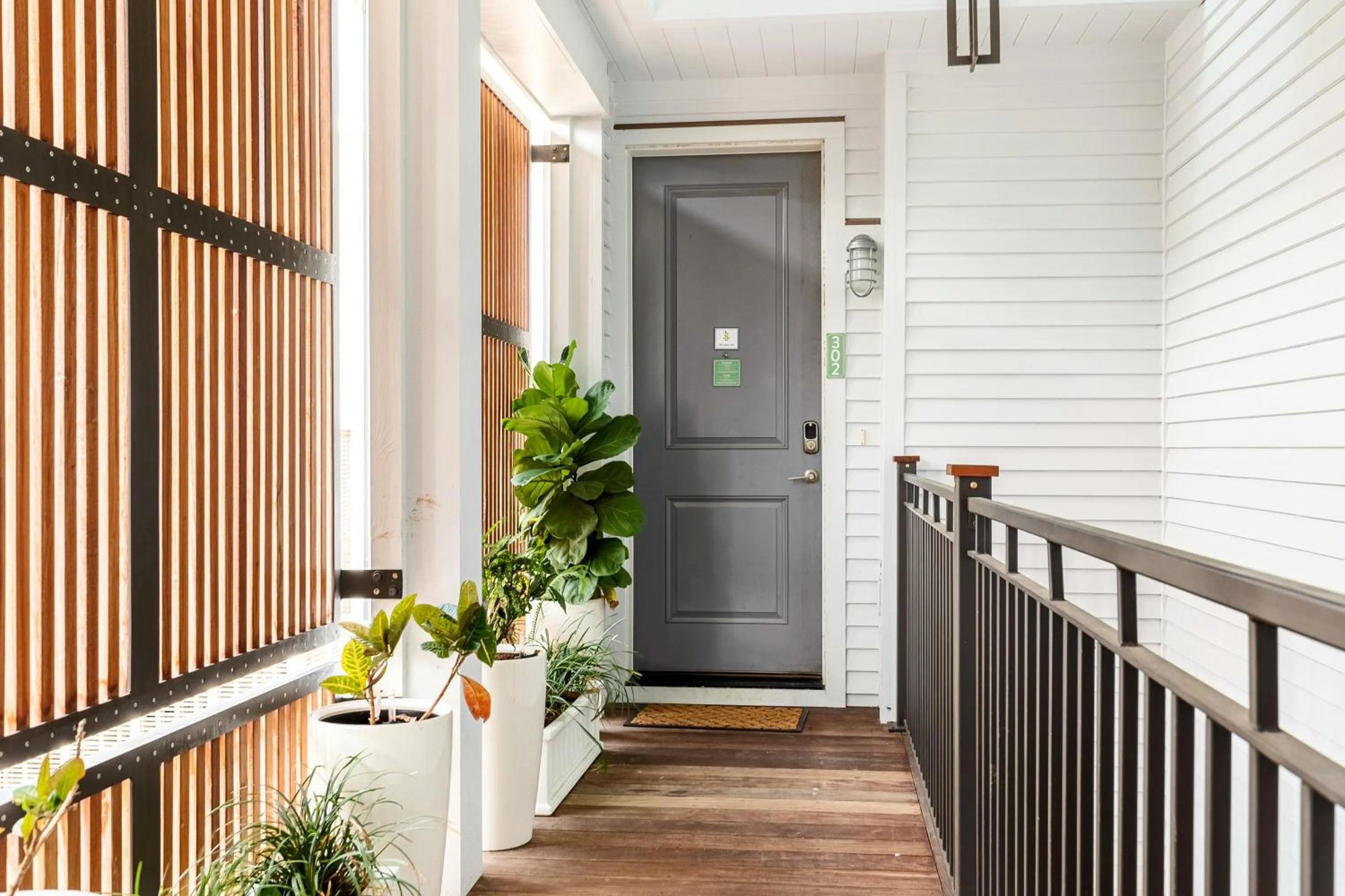 The Santee Suite at 122 Spring