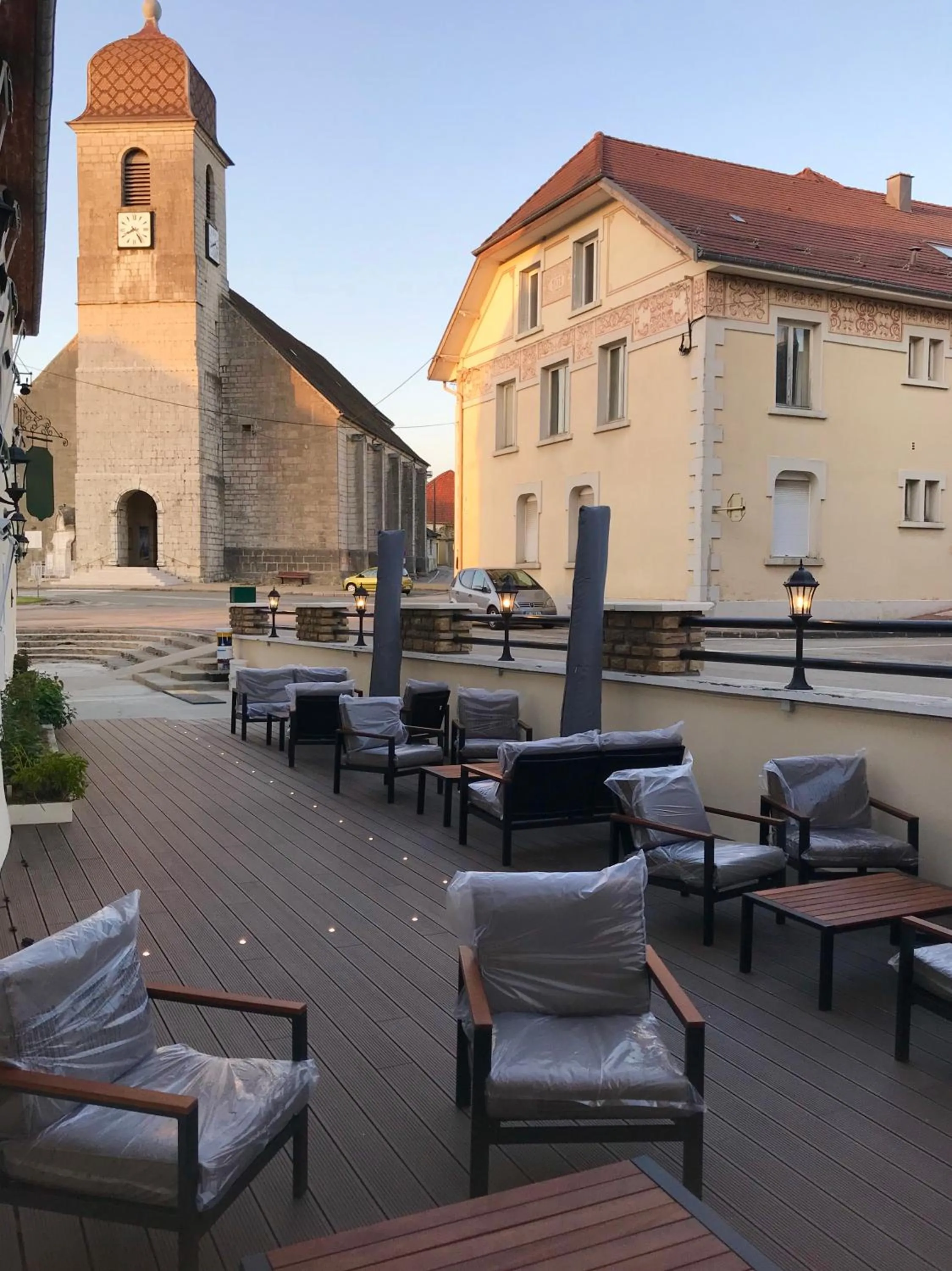 Facade/entrance in Hôtel D’Artiste