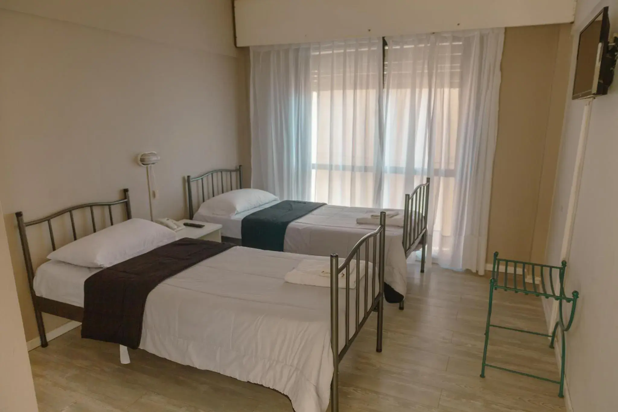 Twin Room - single occupancy in Rayentray Hostal Twin Room - single occupancy in Rayentray Hostal
