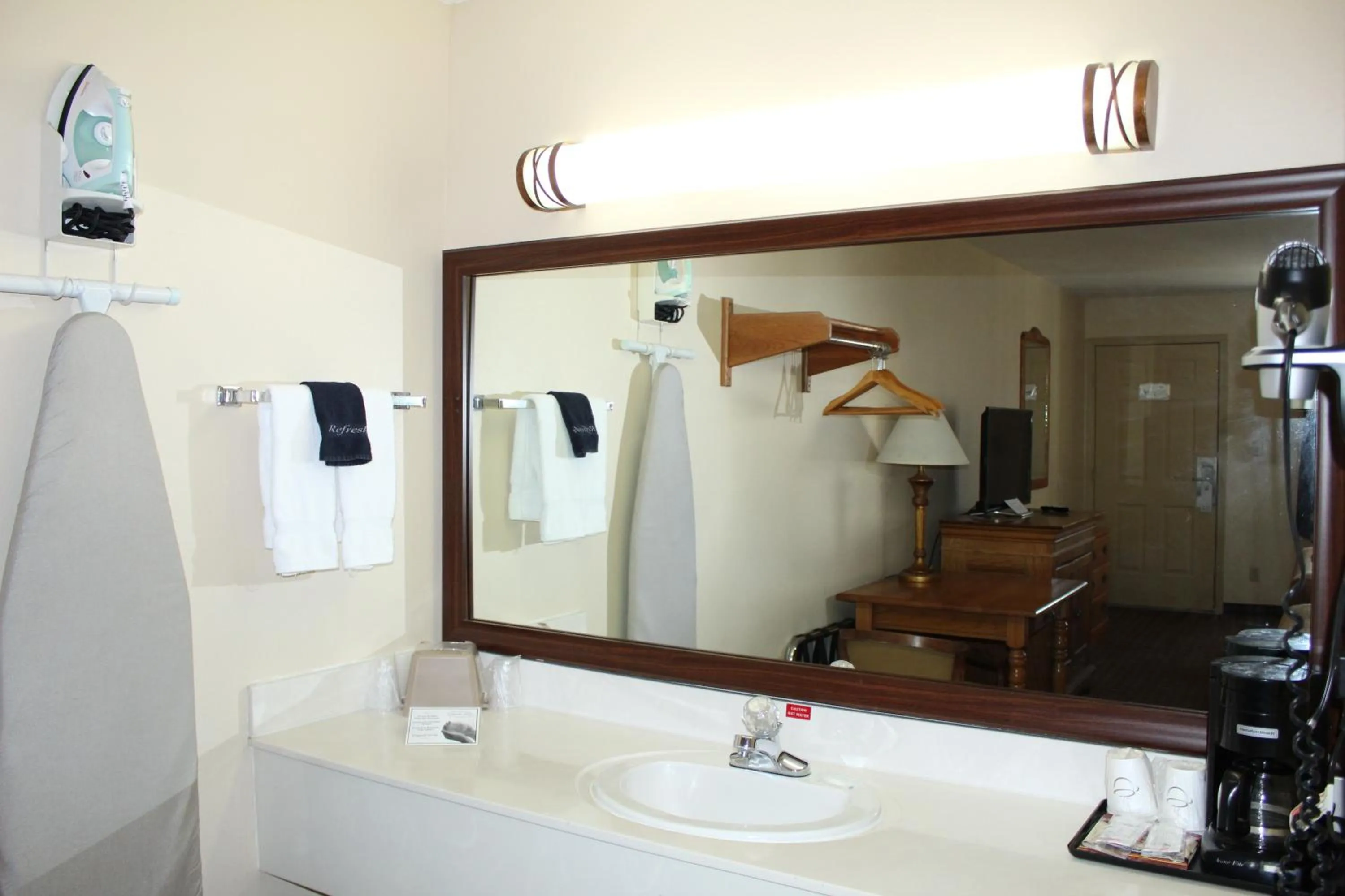 Bathroom in Gazebo Inn