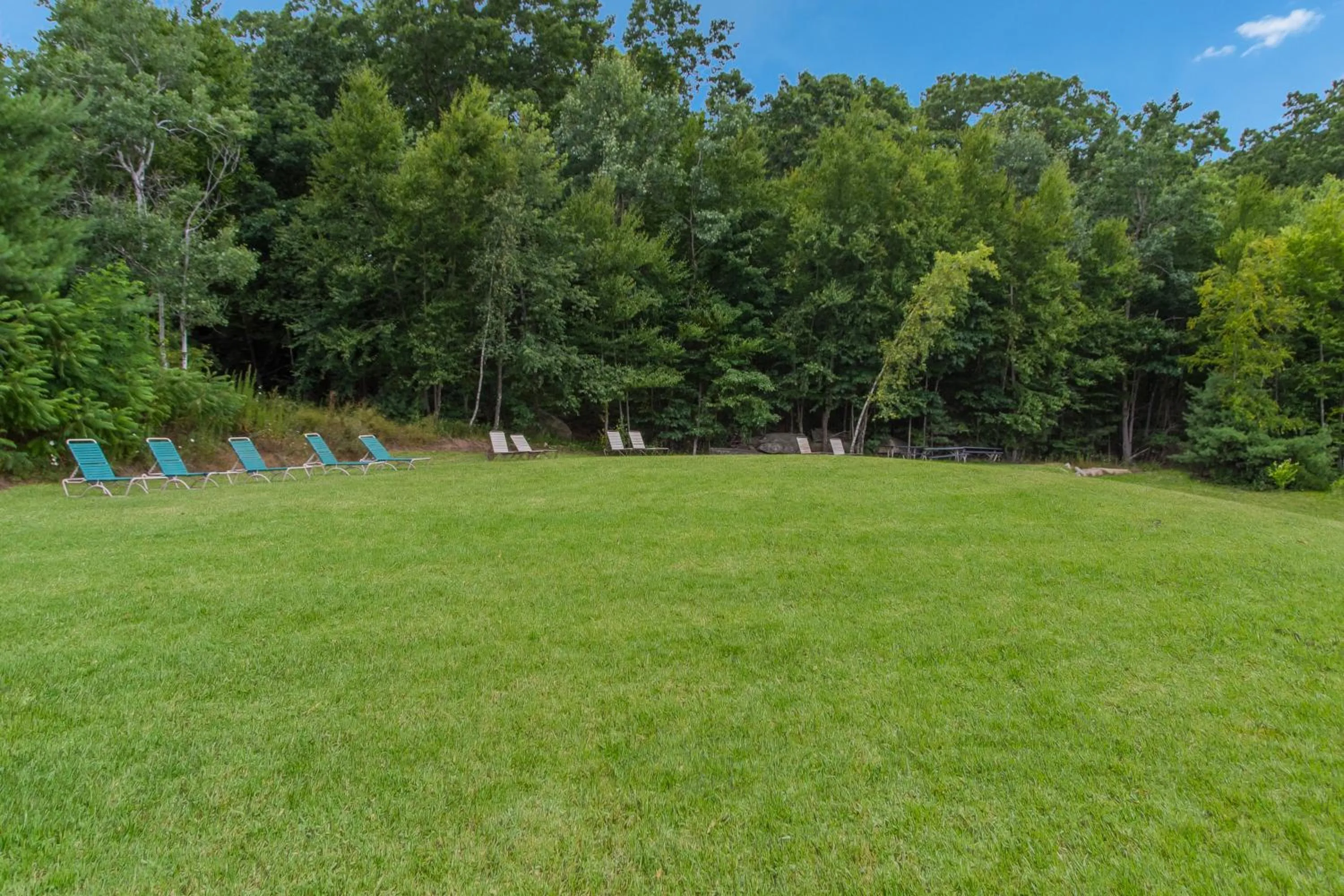 Garden in All Seasons Inn & Suites Smithfield Providence