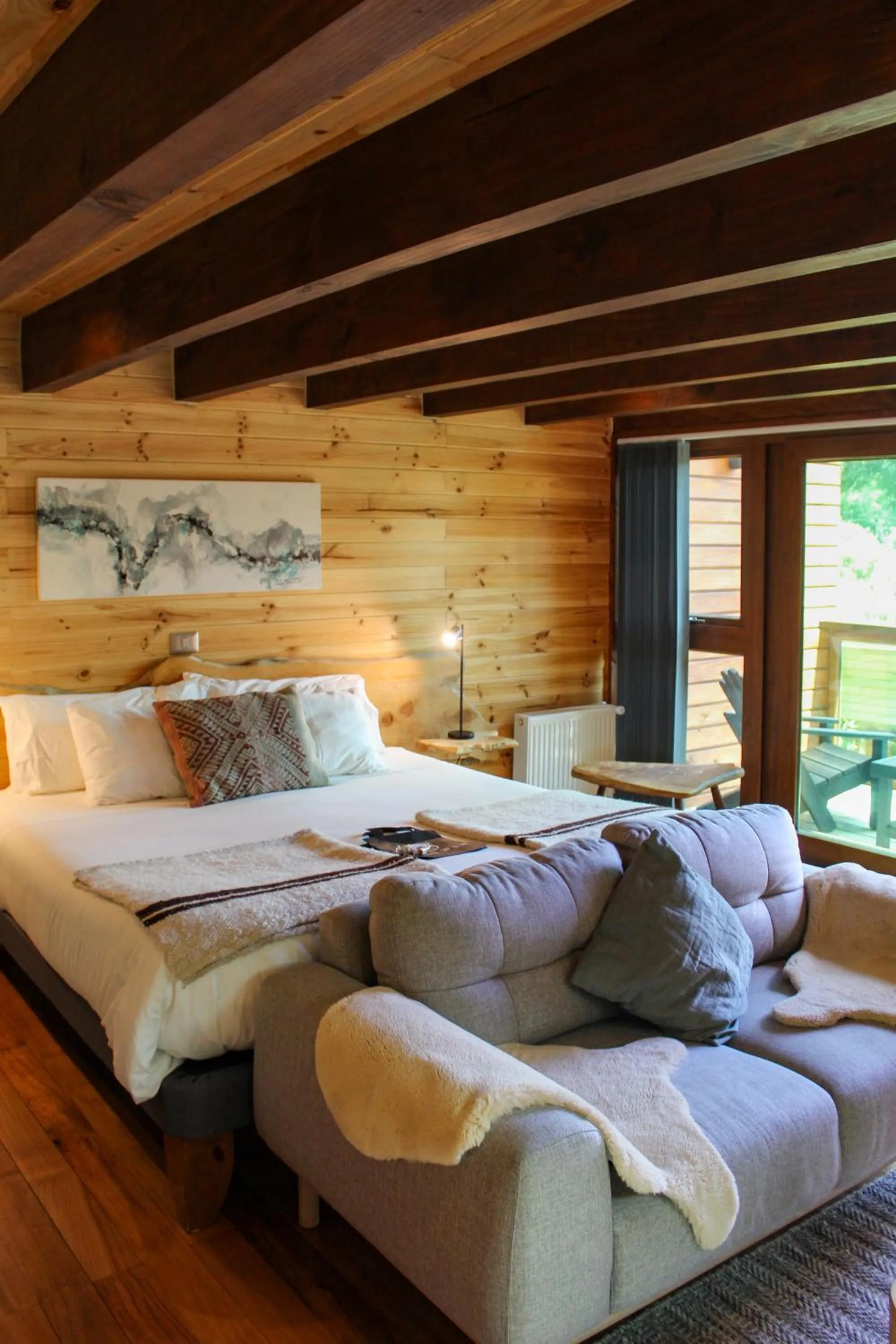 Bed in NI-NEWEN Hotel & Lodge