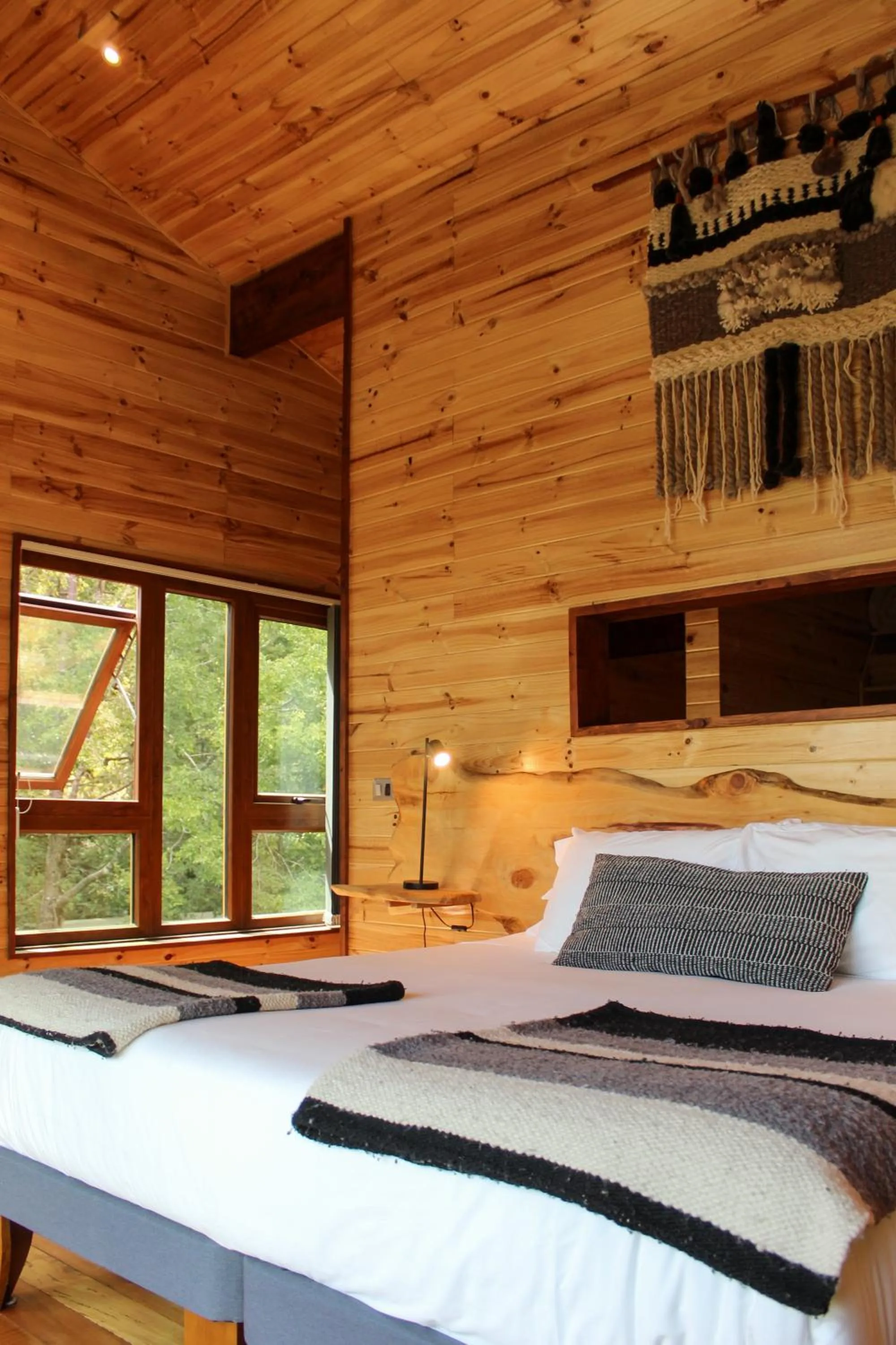 Bed in NI-NEWEN Hotel & Lodge