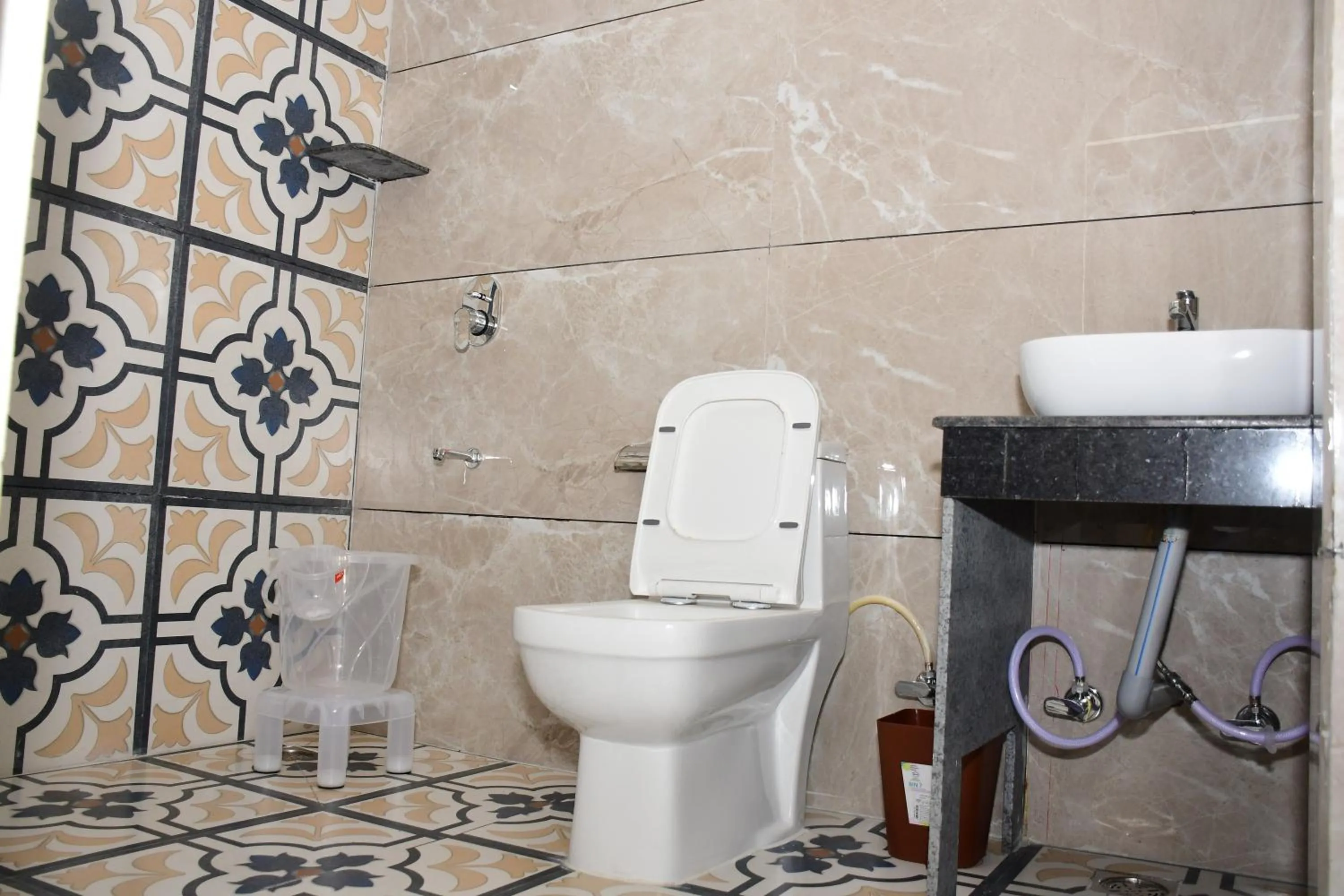 Shower in The Vantage Haveli