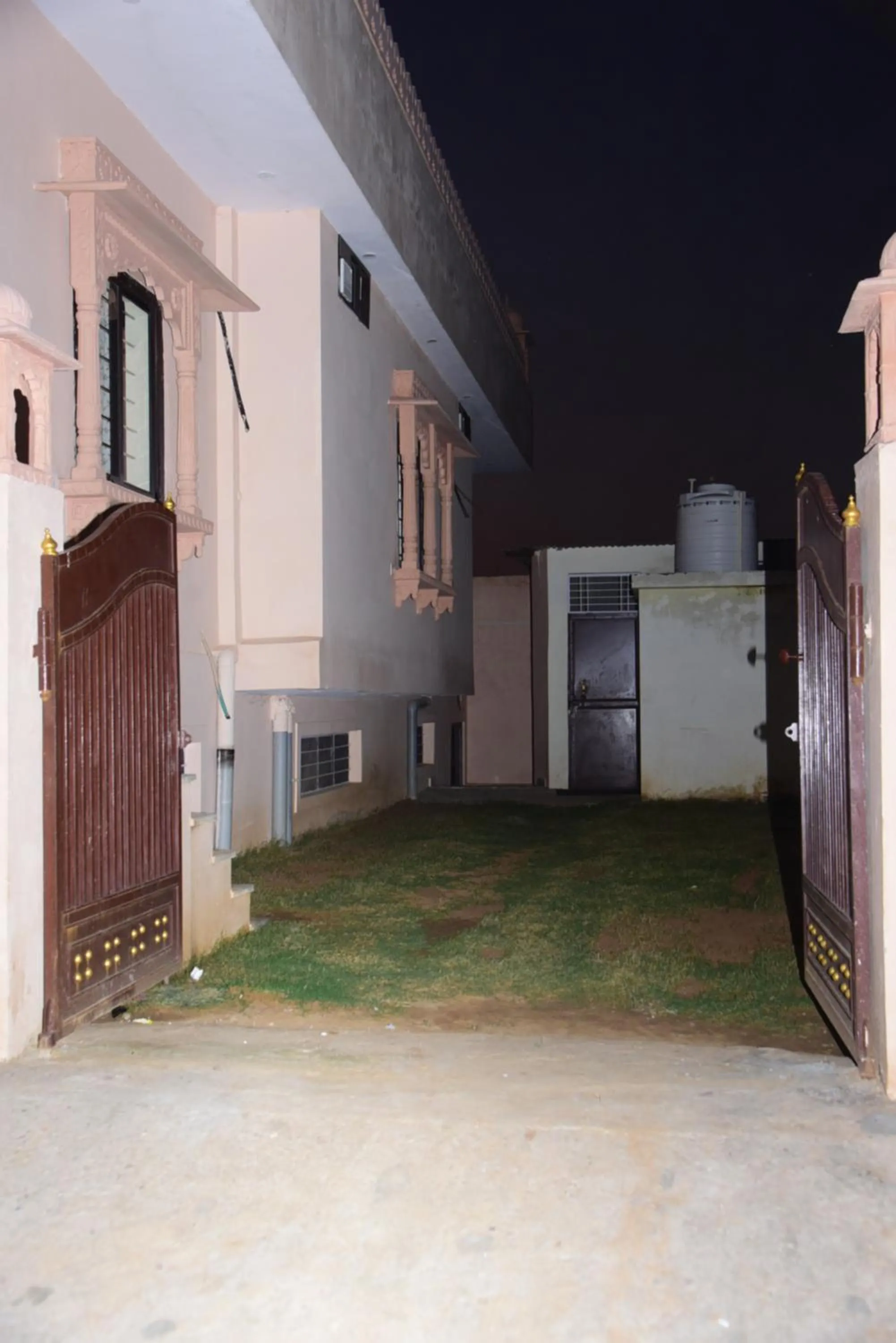 Garden in The Vantage Haveli