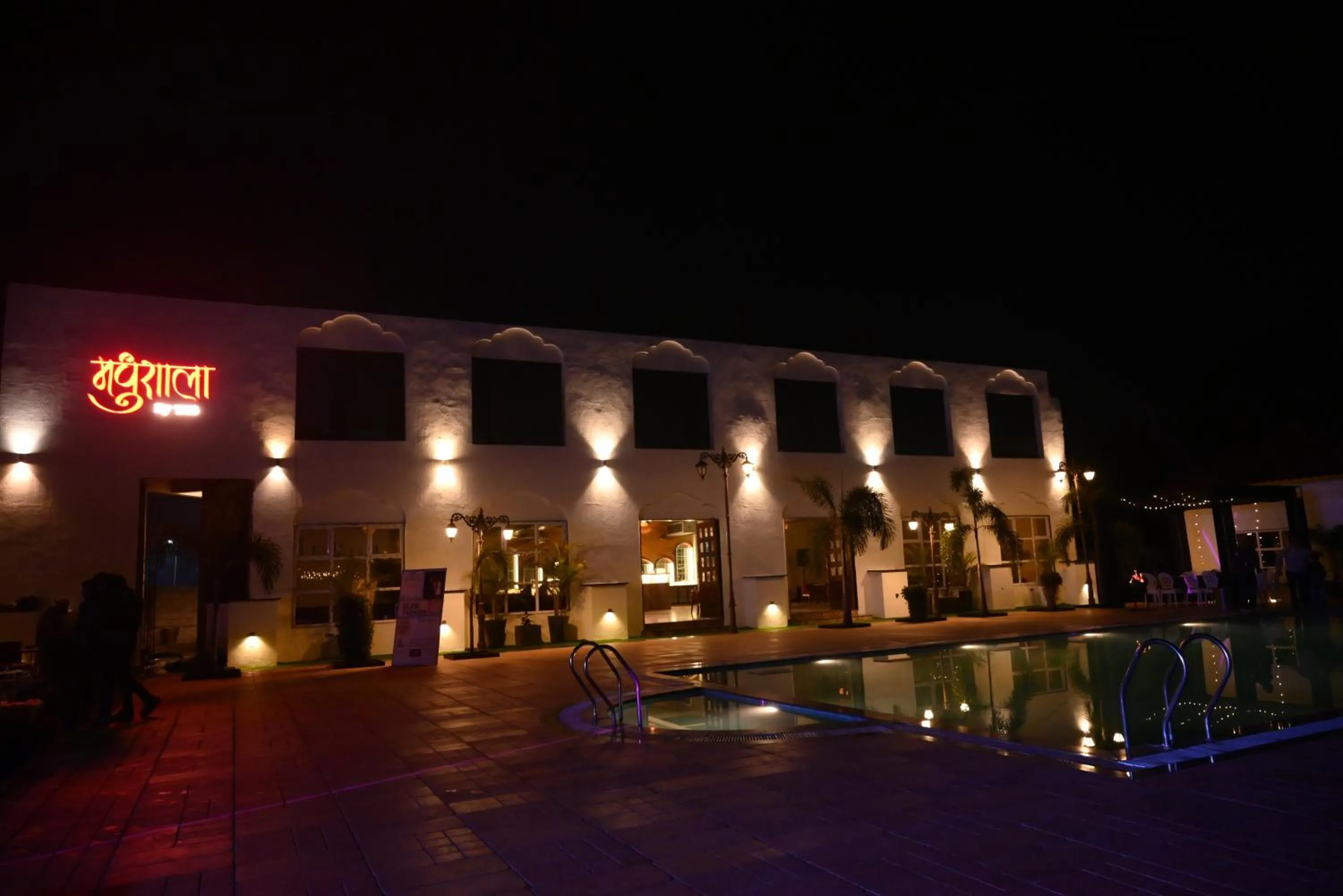 Swimming pool in The Heritage Conventions