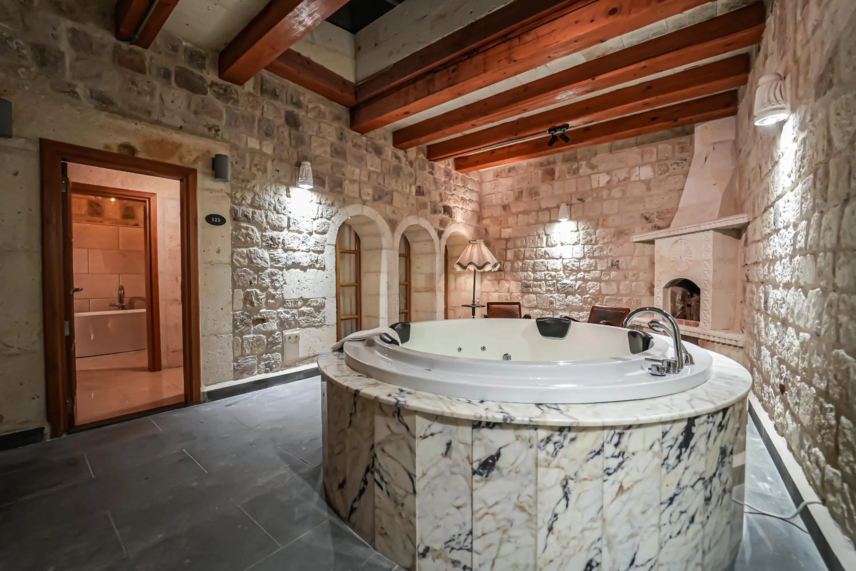 Hot Tub in Sedirli Konak Hotel